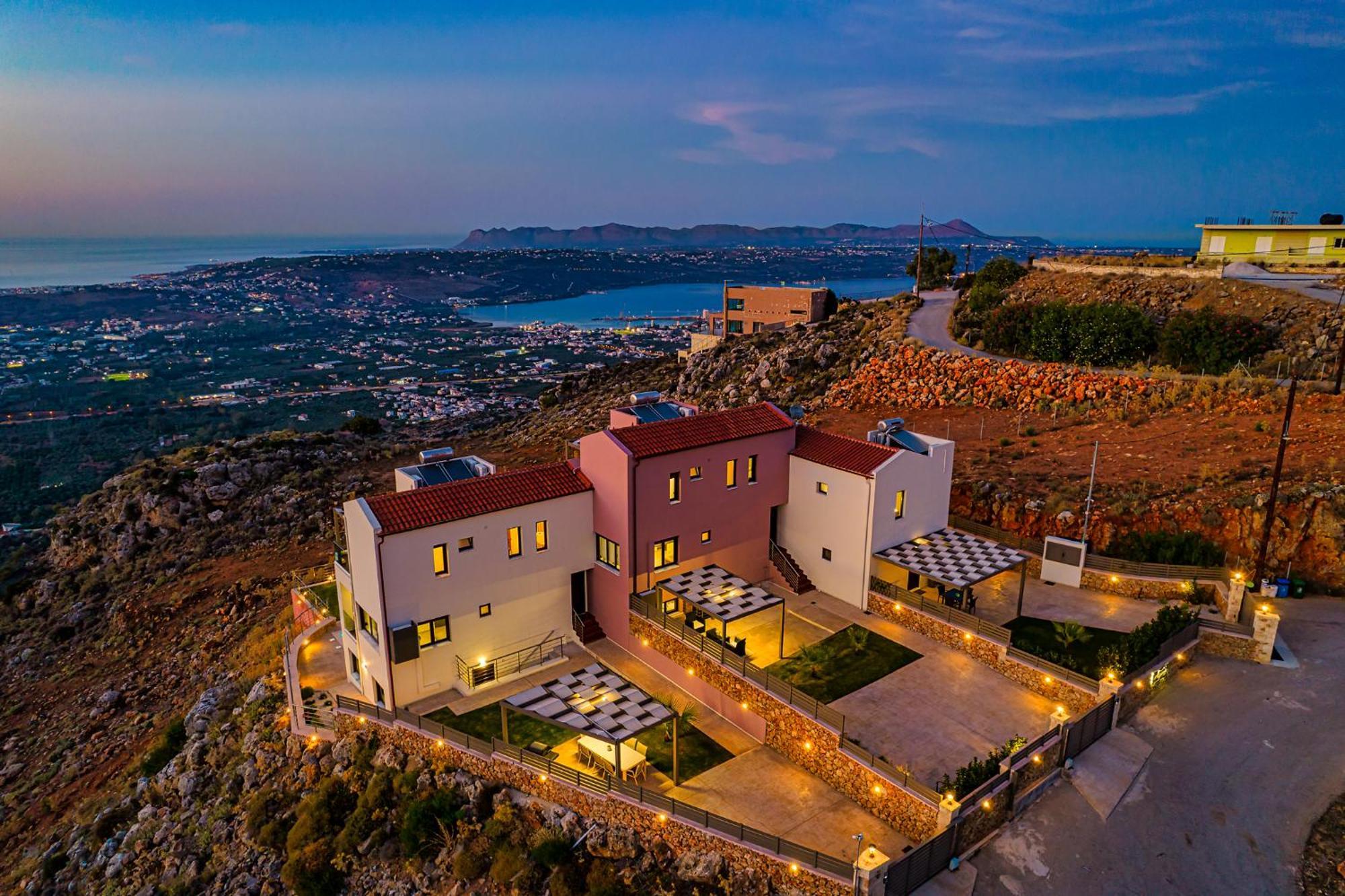 Mari Chania, With Private Ecologic Pool And Amazing View! Villa Chania (Crete)