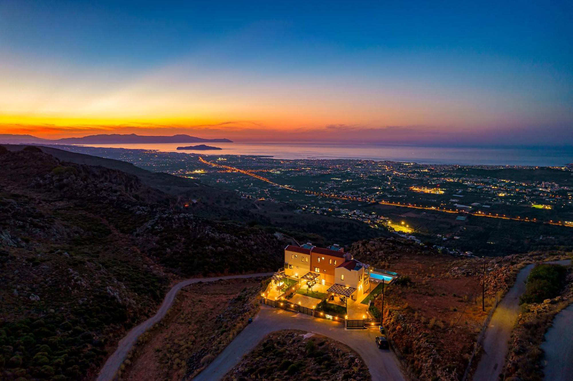 Mari Chania, With Private Ecologic Pool And Amazing View! Villa *