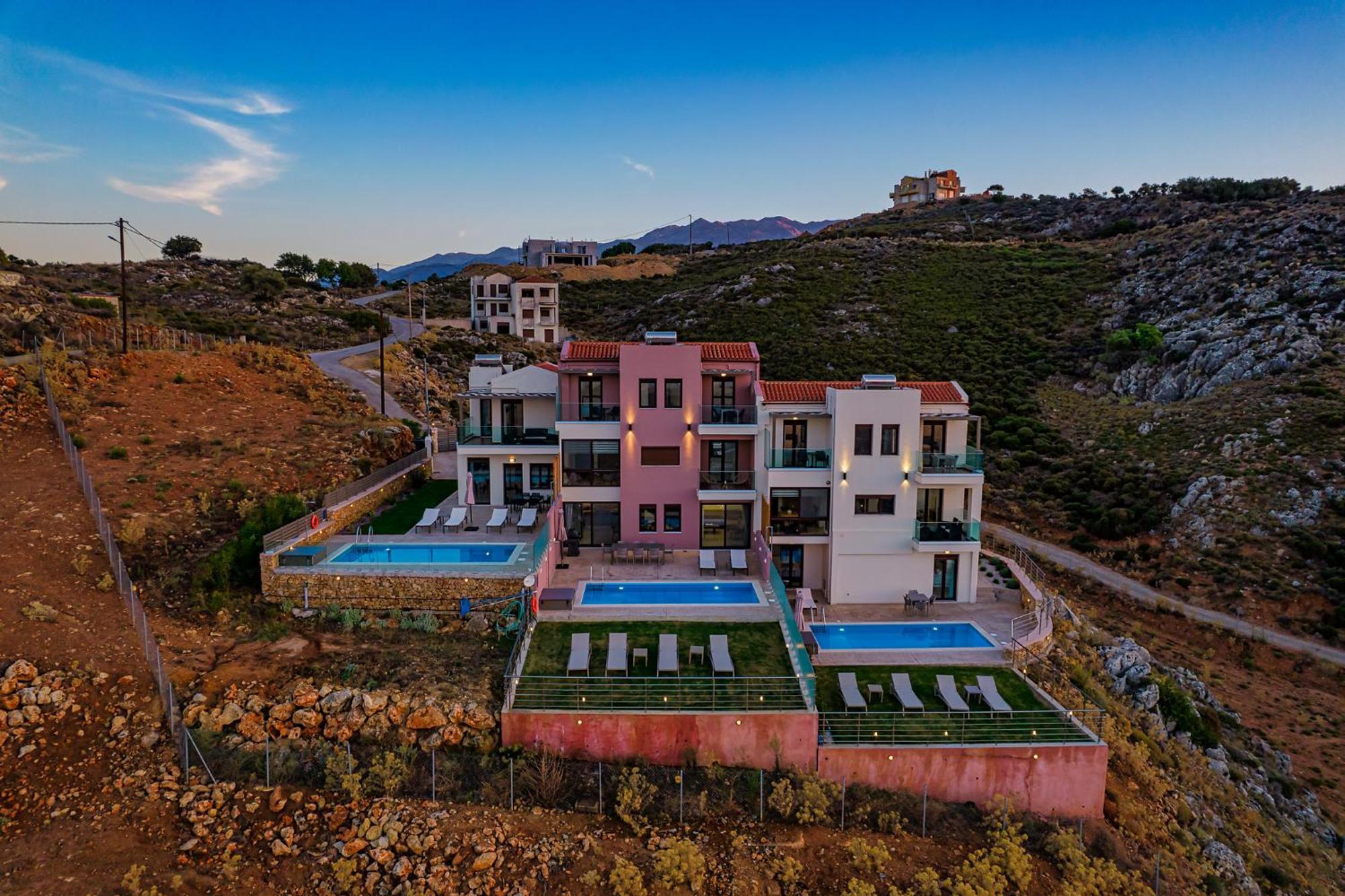 Mari Chania, With Private Ecologic Pool And Amazing View! Villa Chania (Crete)