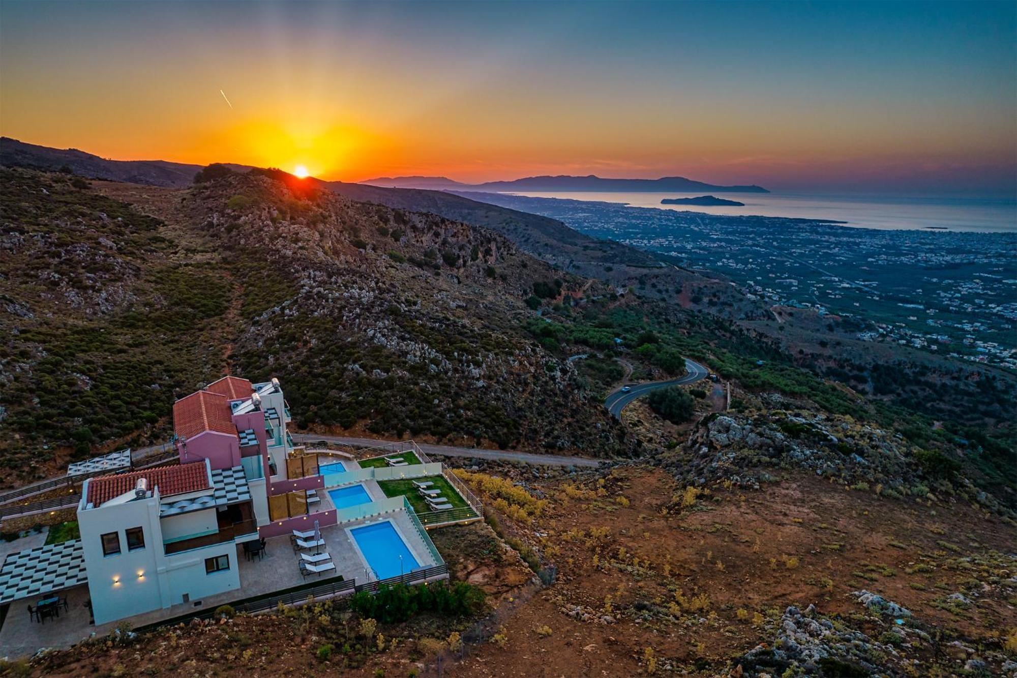 Mari Chania, With Private Ecologic Pool And Amazing View! Chania (Crete)