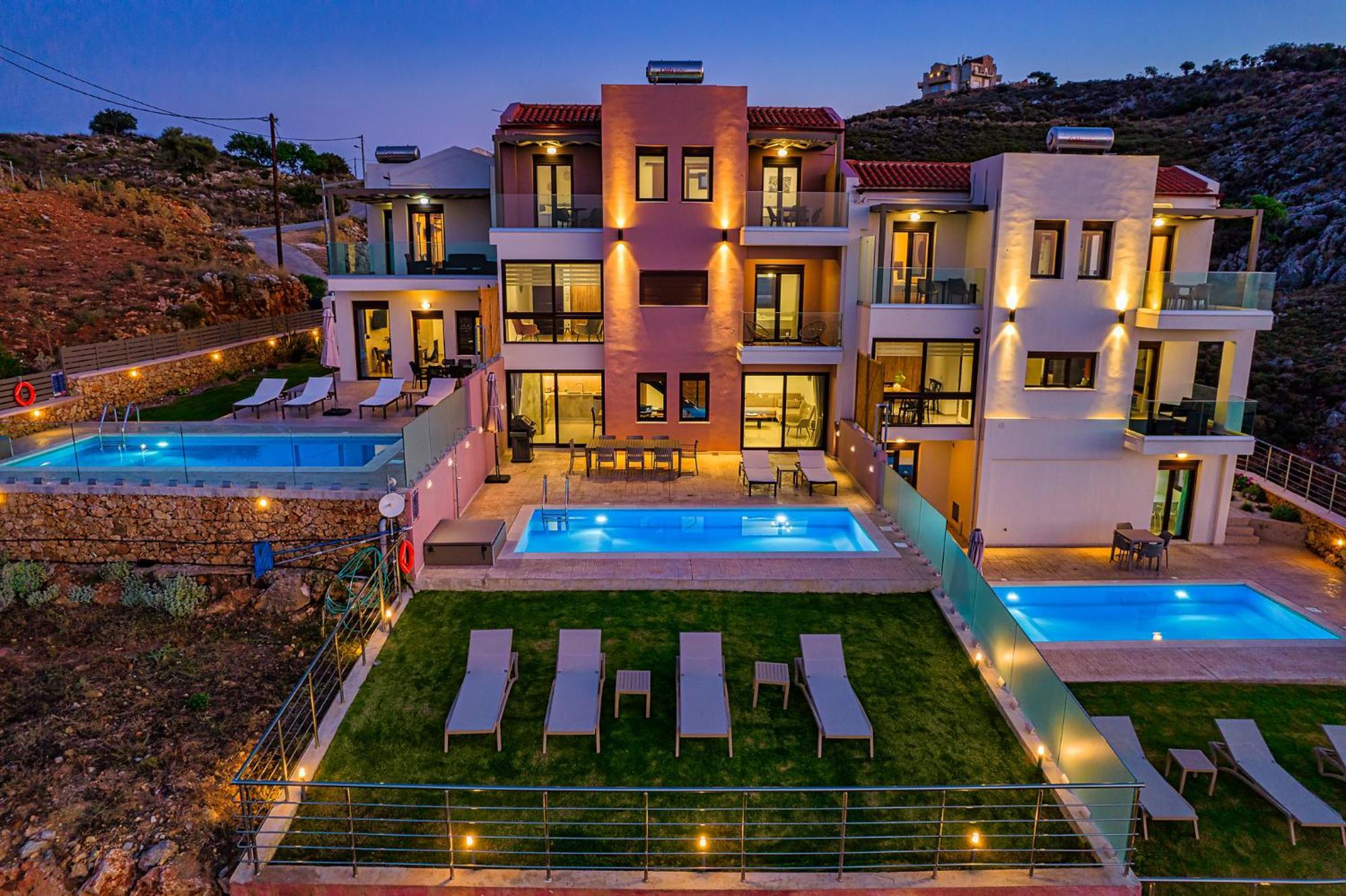 Mari Chania, With Private Ecologic Pool And Amazing View! Villa *