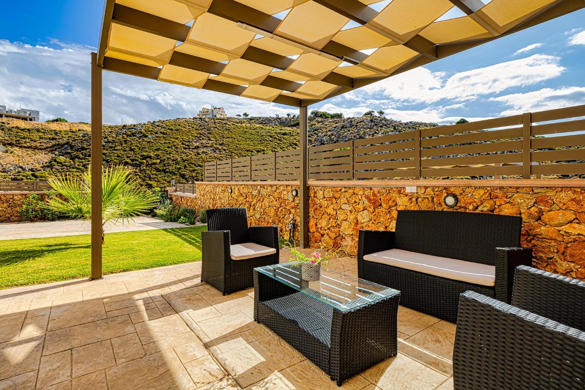 Villa Mari Chania, With Private Ecologic Pool And Amazing View! Chania (Crete)