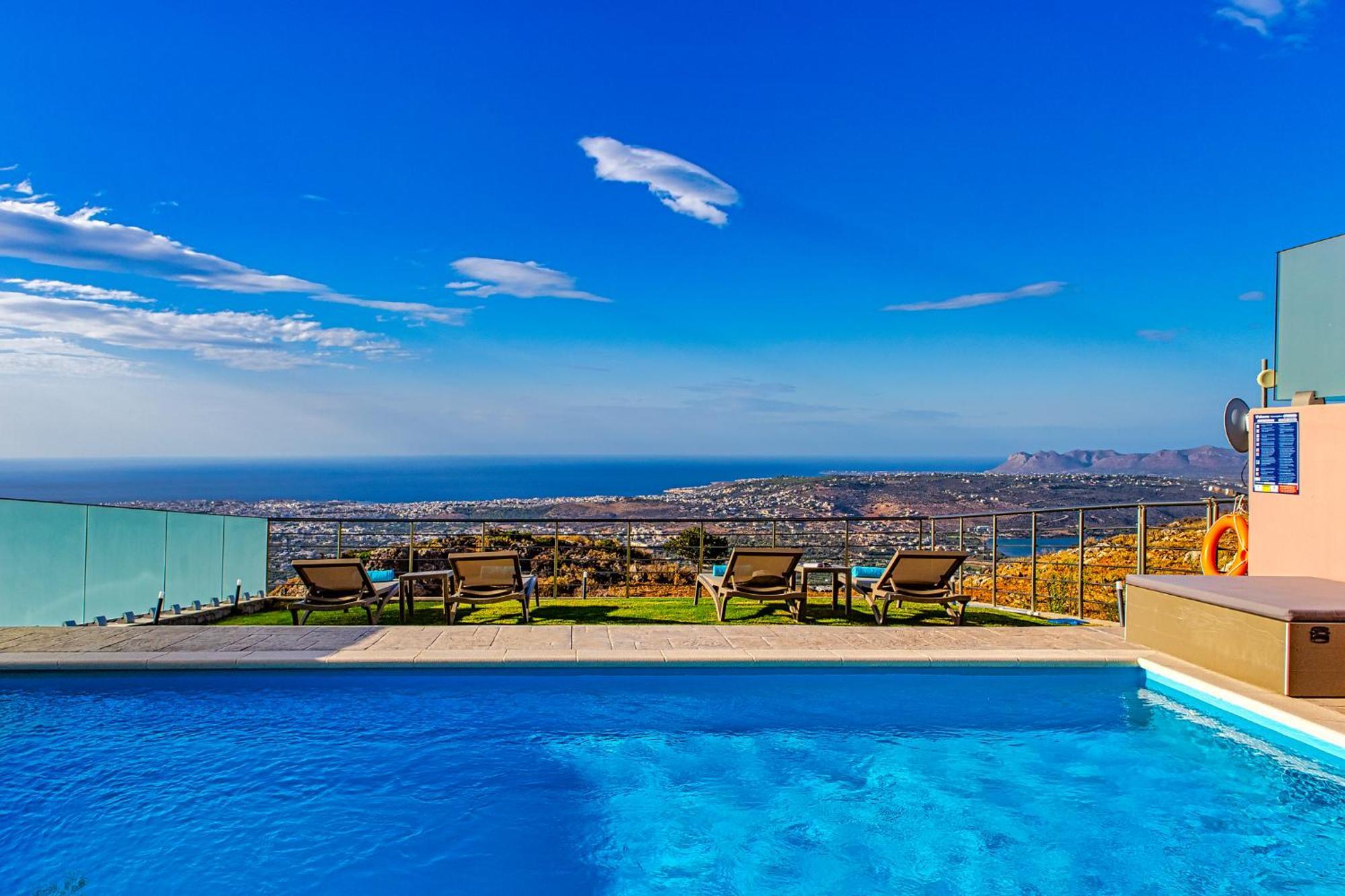Villa Mari Chania, With Private Ecologic Pool And Amazing View! Chania (Crete)