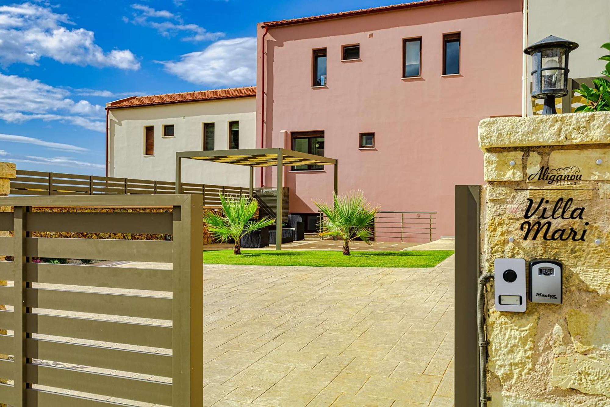 Mari Chania, With Private Ecologic Pool And Amazing View! * Chania (Crete)