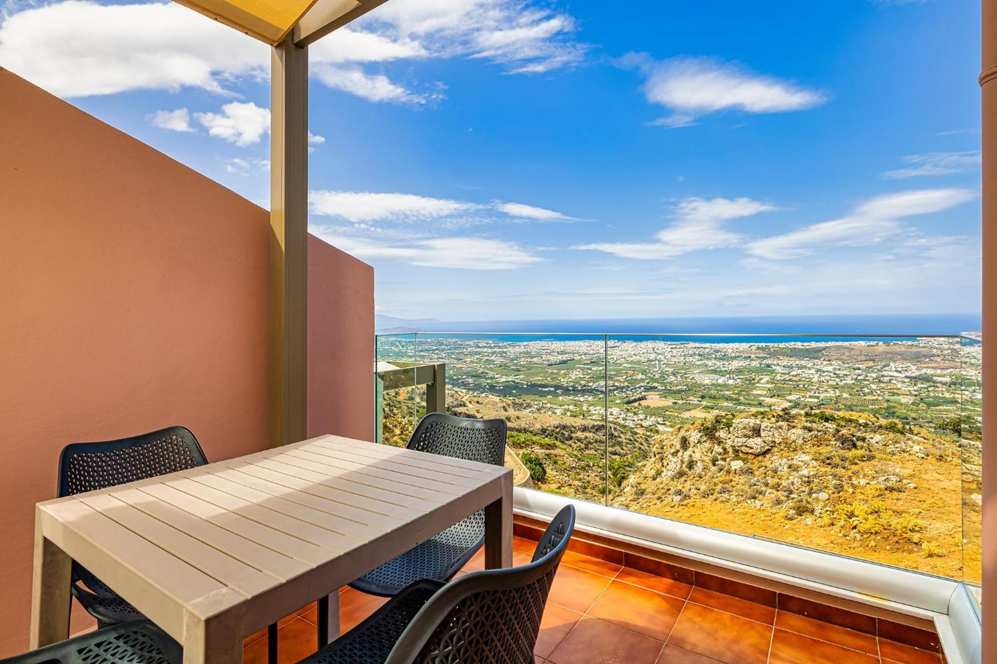 Mari Chania, With Private Ecologic Pool And Amazing View! Chania (Crete)