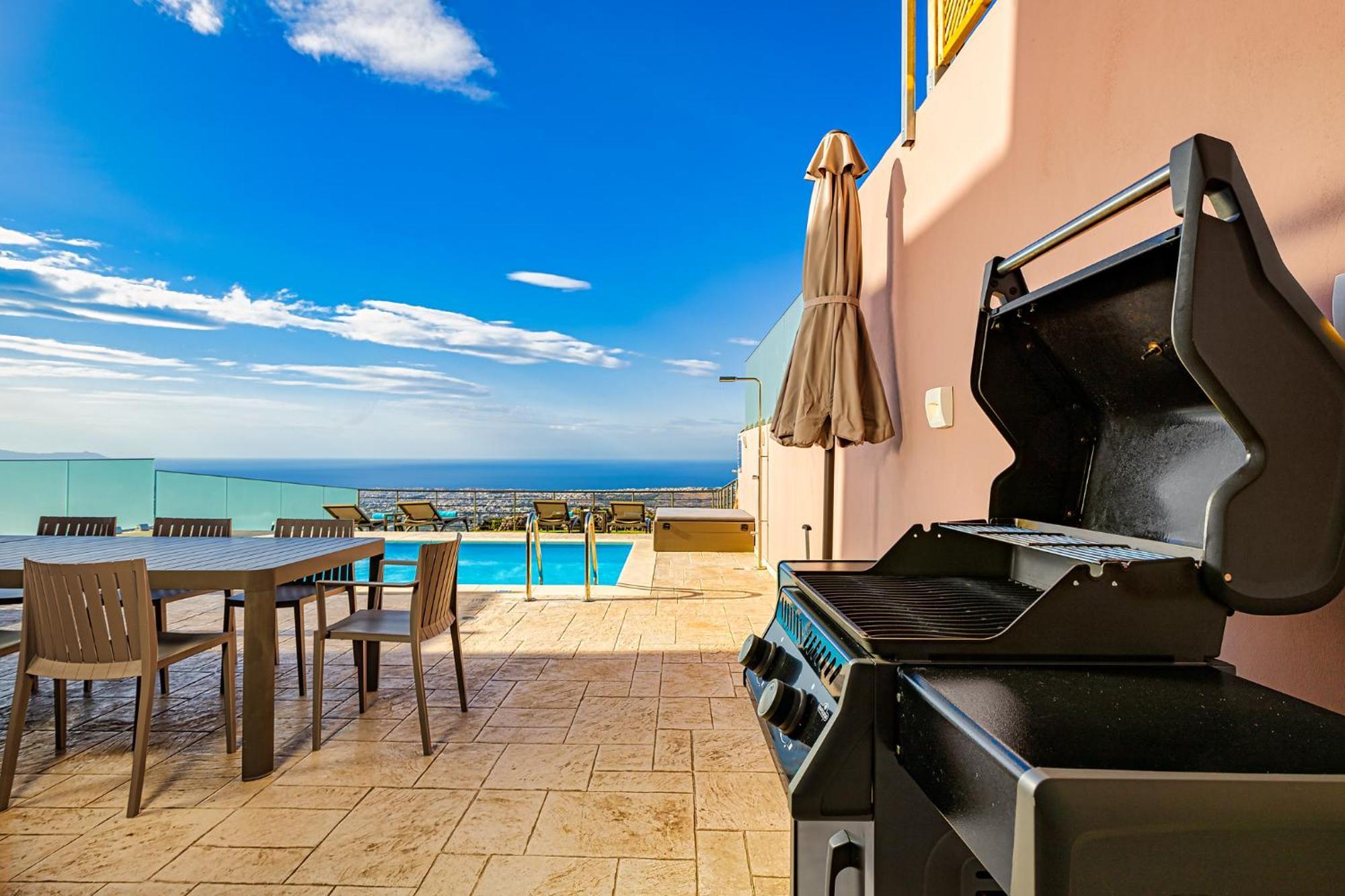Mari Chania, With Private Ecologic Pool And Amazing View! Villa Chania (Crete)