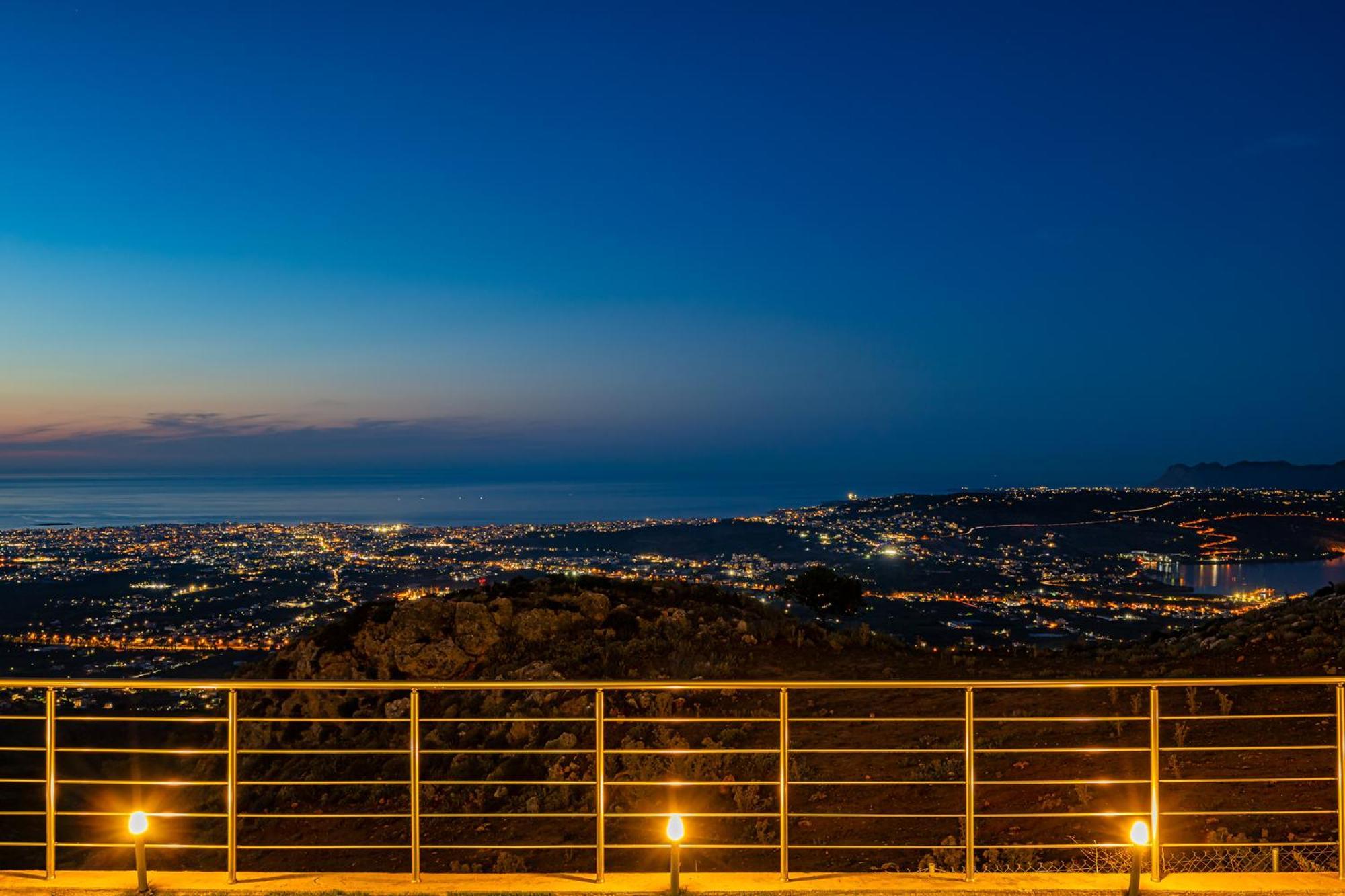 Mari Chania, With Private Ecologic Pool And Amazing View! Villa