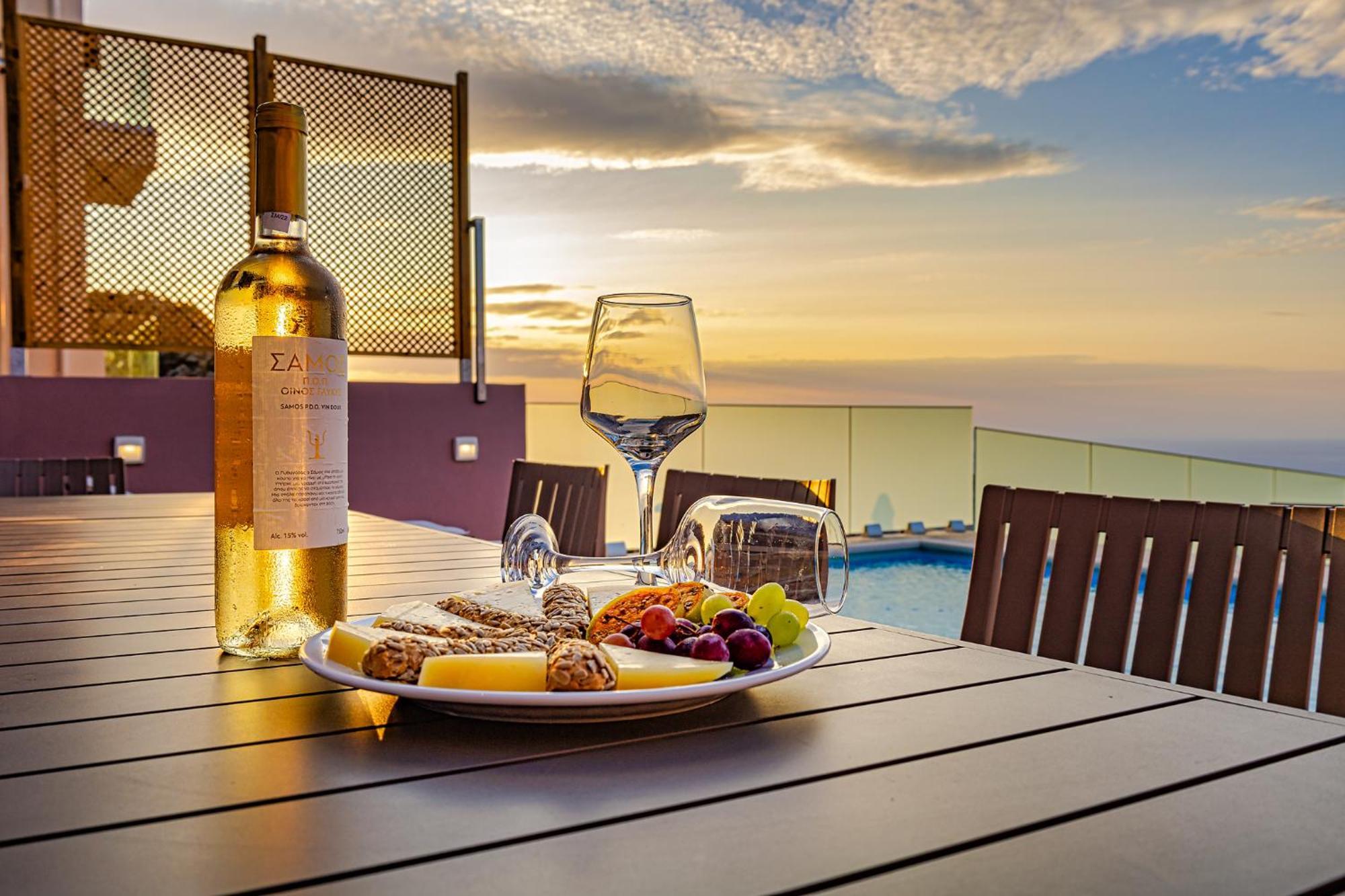 Villa Mari Chania, With Private Ecologic Pool And Amazing View! *