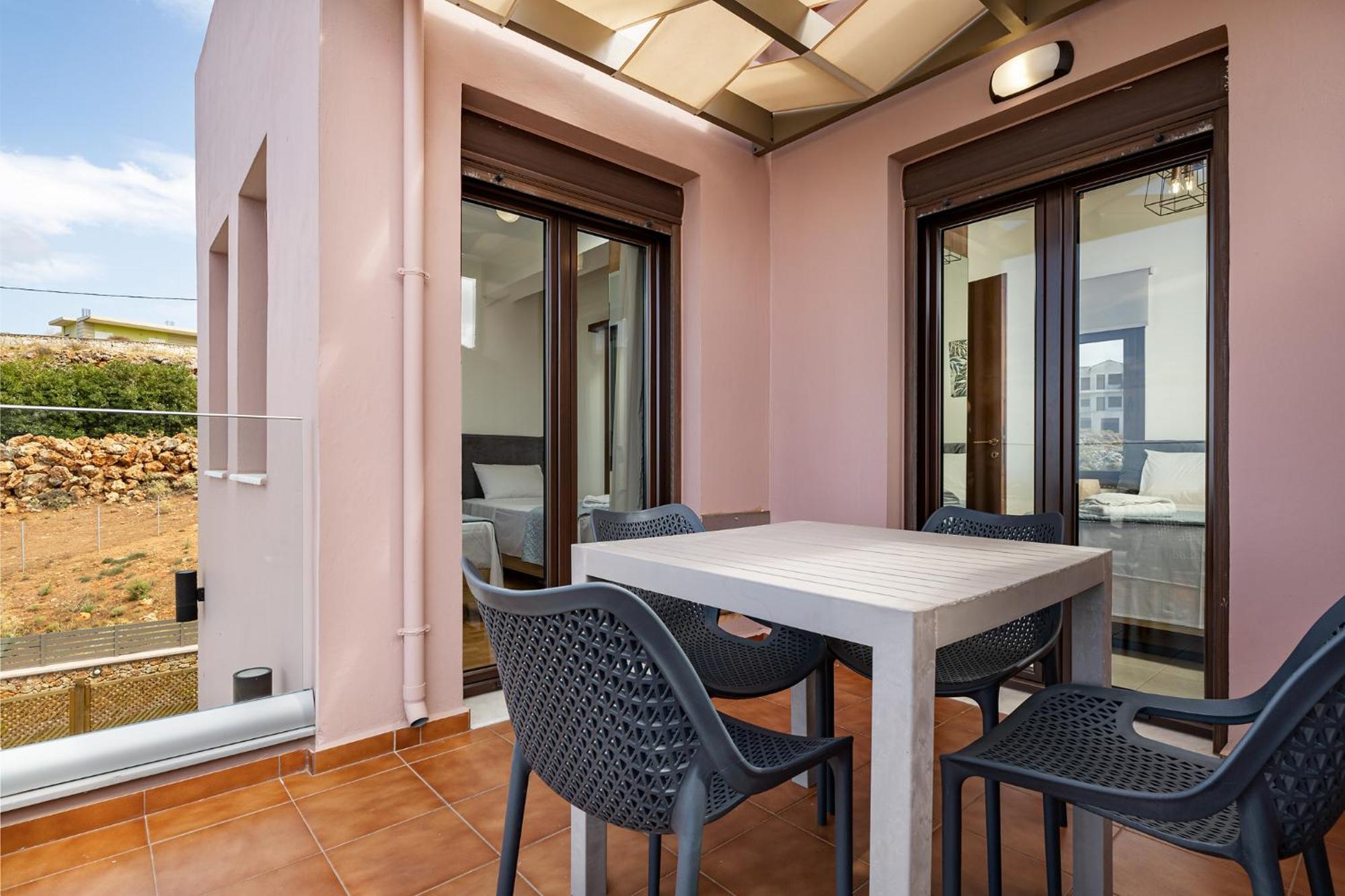 Mari Chania, With Private Ecologic Pool And Amazing View! Villa *