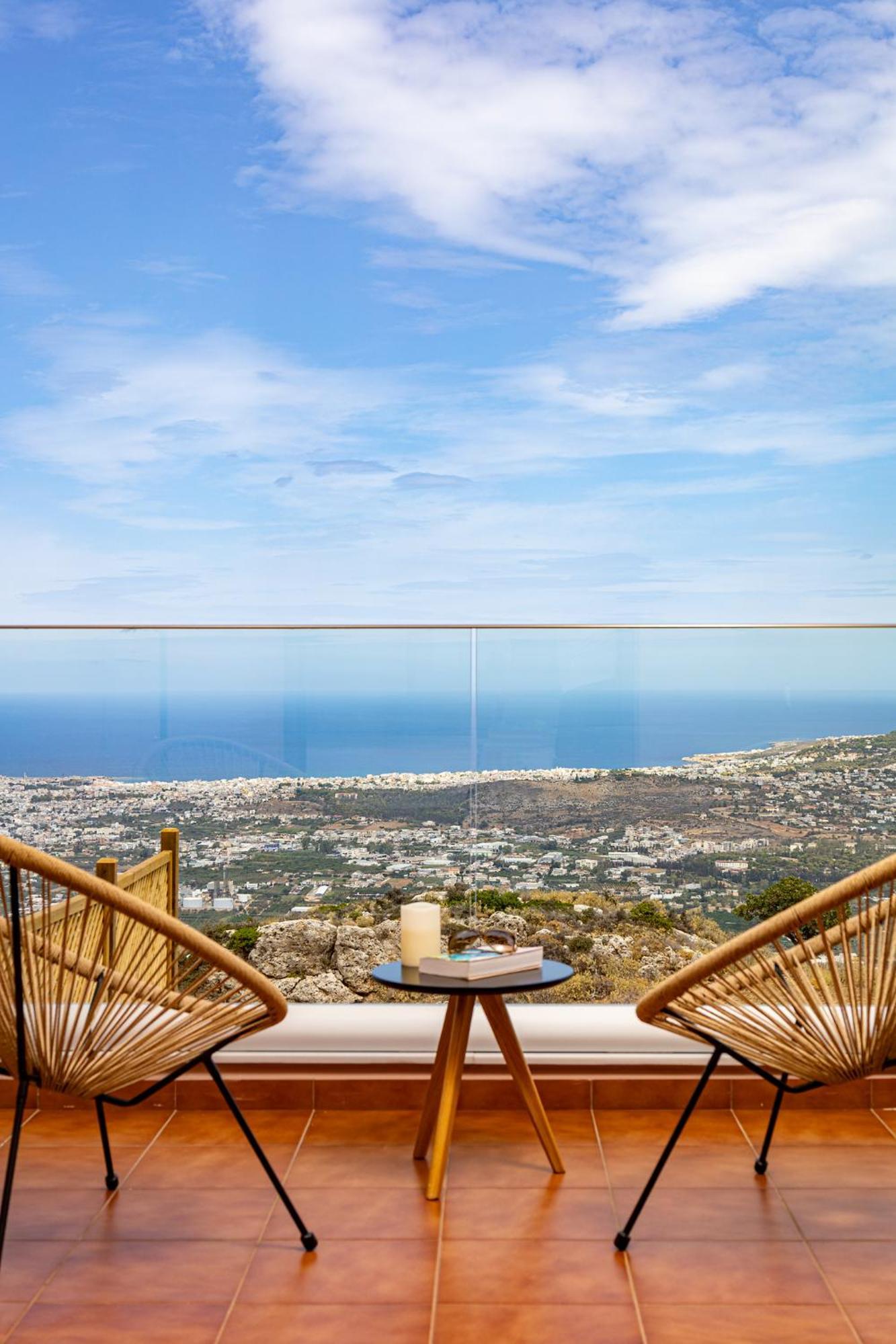 Mari Chania, With Private Ecologic Pool And Amazing View! Villa