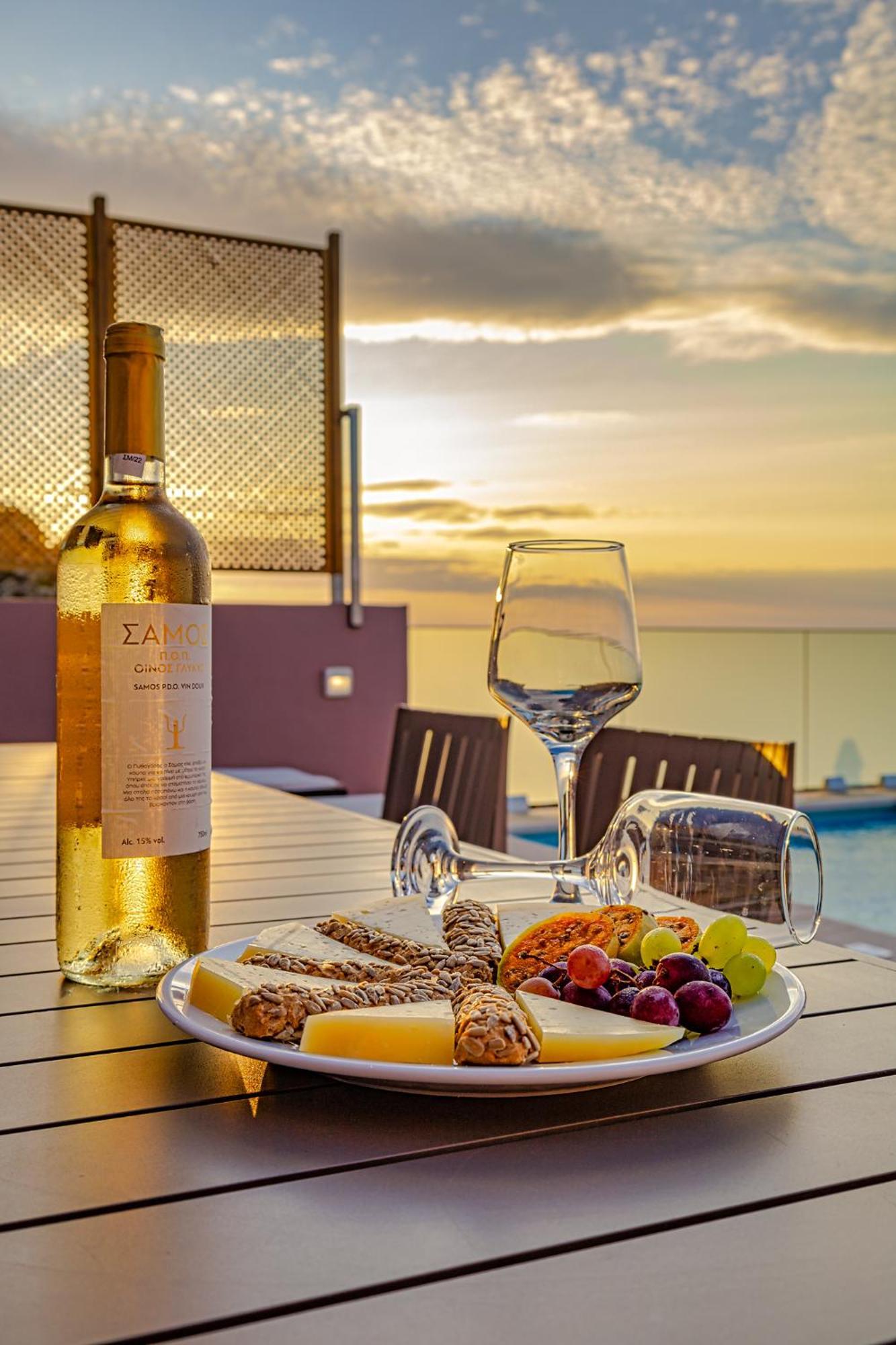 Mari Chania, With Private Ecologic Pool And Amazing View! *