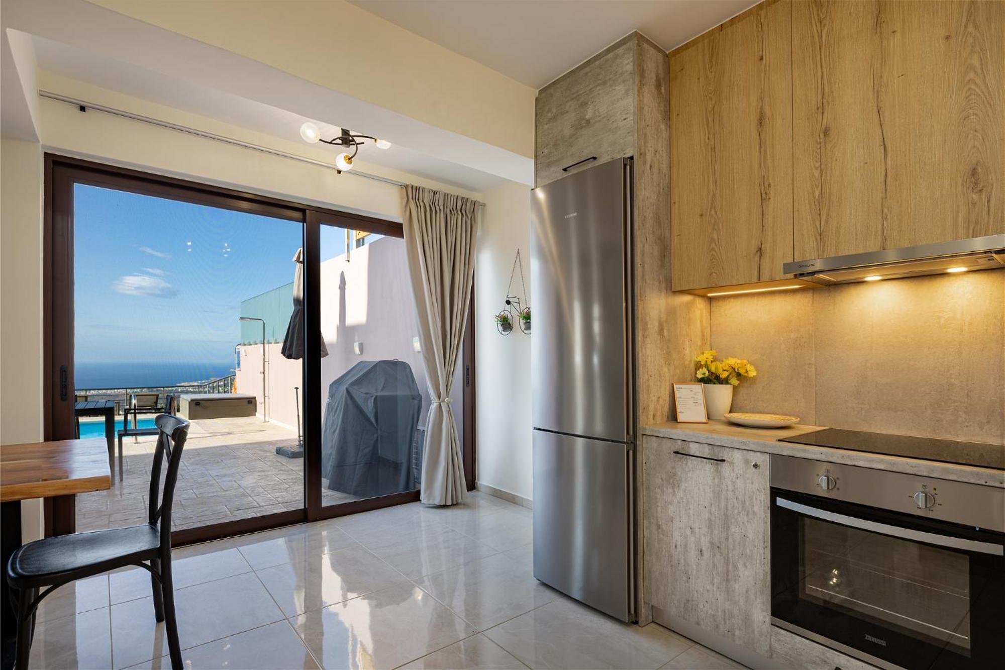Mari Chania, With Private Ecologic Pool And Amazing View! Chania (Crete)