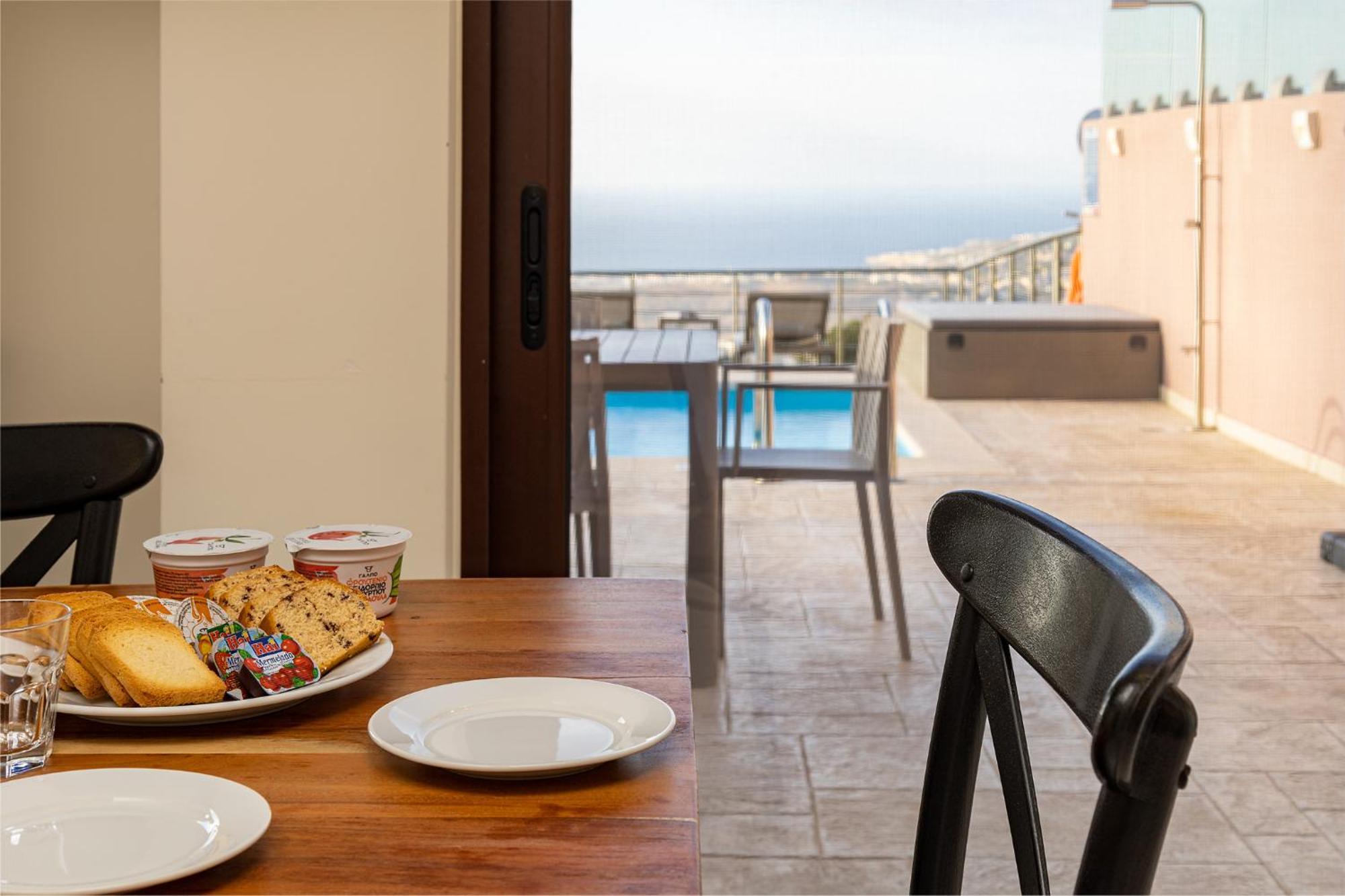 Mari Chania, With Private Ecologic Pool And Amazing View! Villa Chania (Crete)