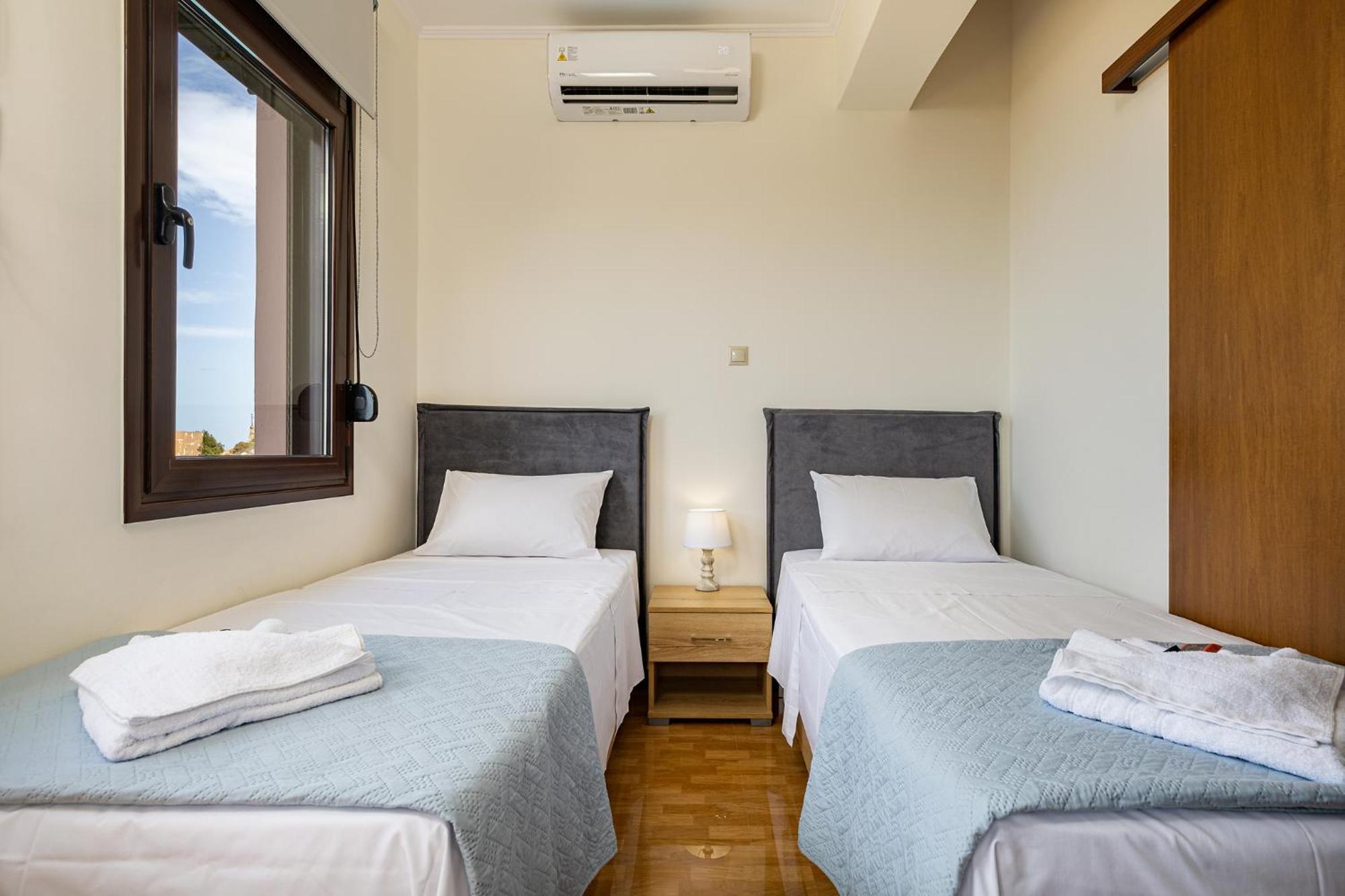 Mari Chania, With Private Ecologic Pool And Amazing View! Villa *