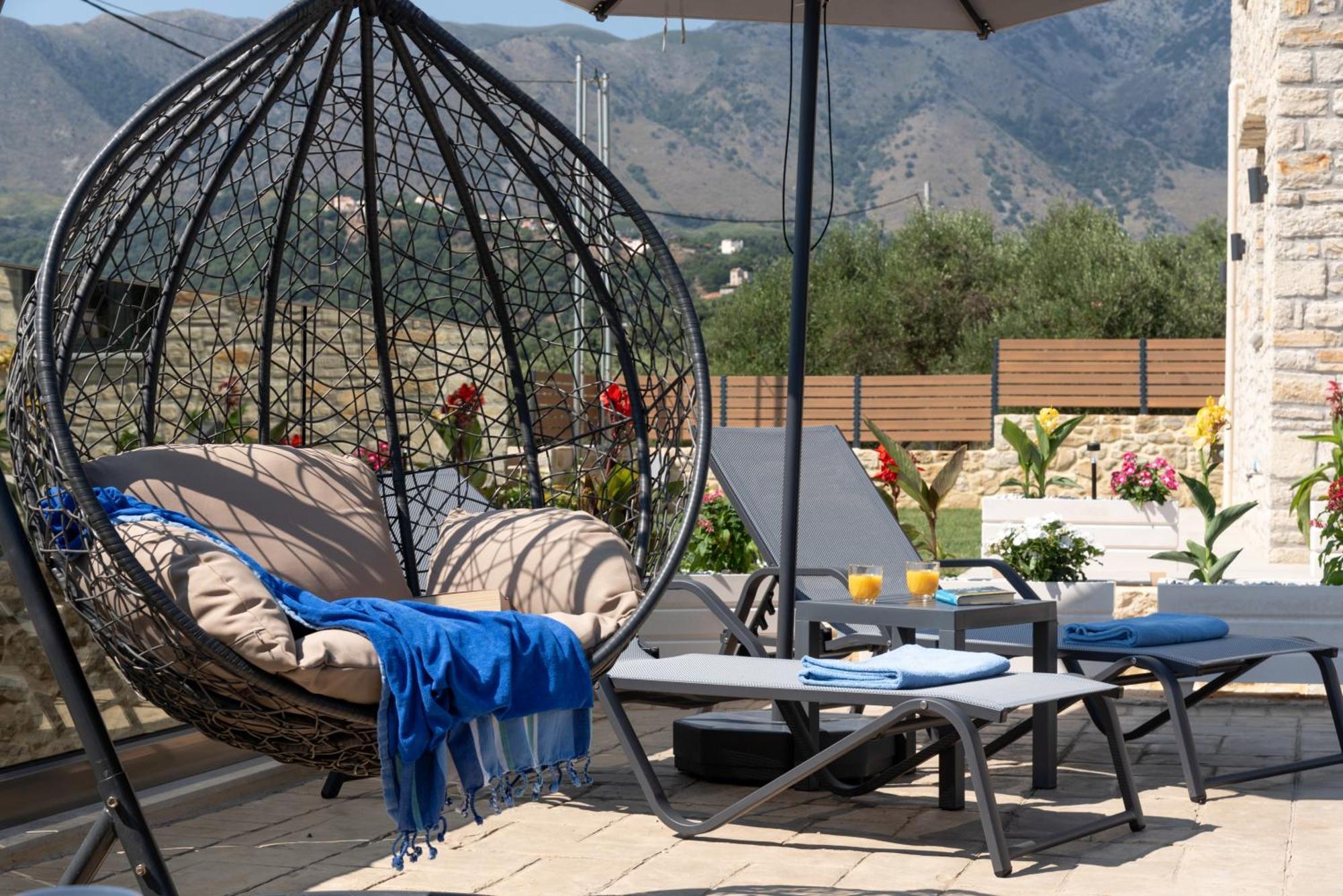 Sirena Villa