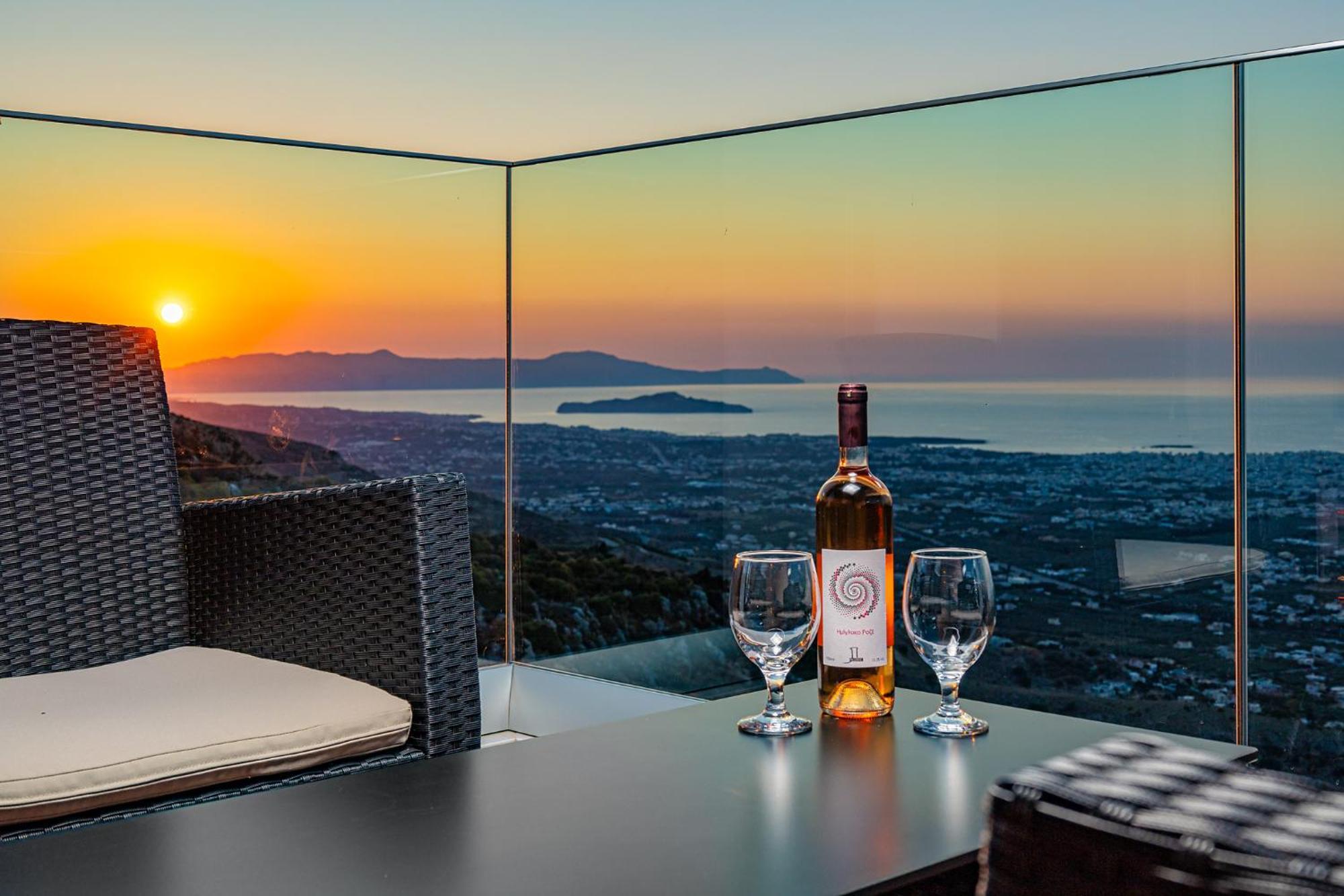 Lia Chania With Private Ecologic Pool And Amazing View! *