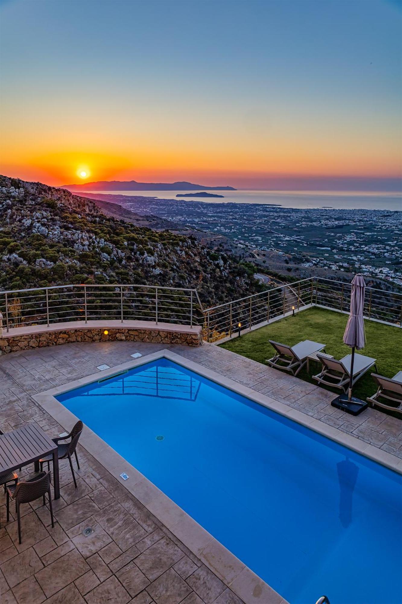 Lia Chania With Private Ecologic Pool And Amazing View! Chania (Crete)