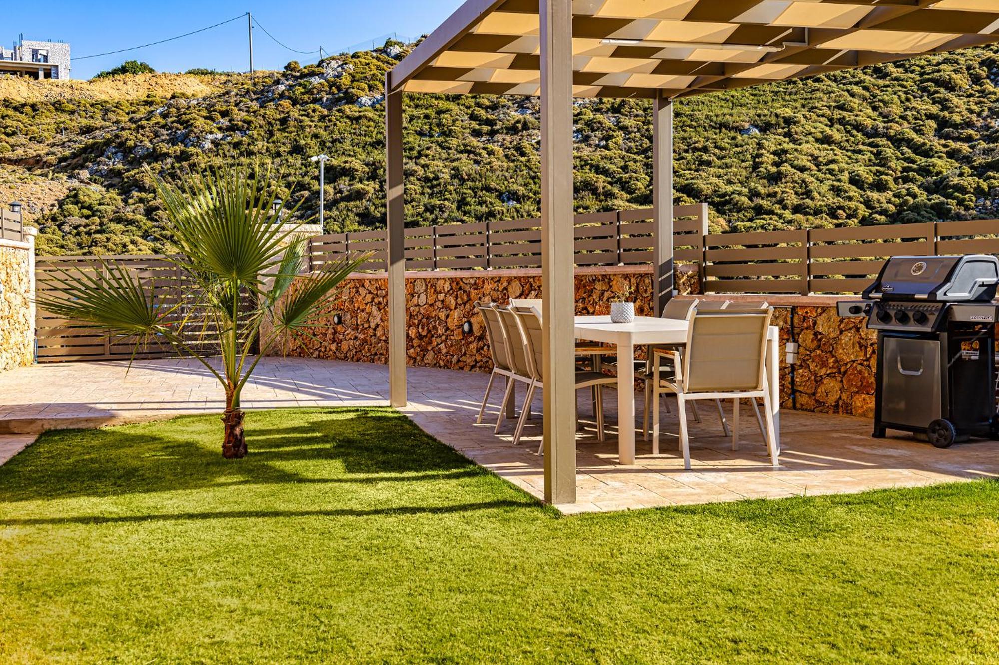 Villa Lia Chania With Private Ecologic Pool And Amazing View!