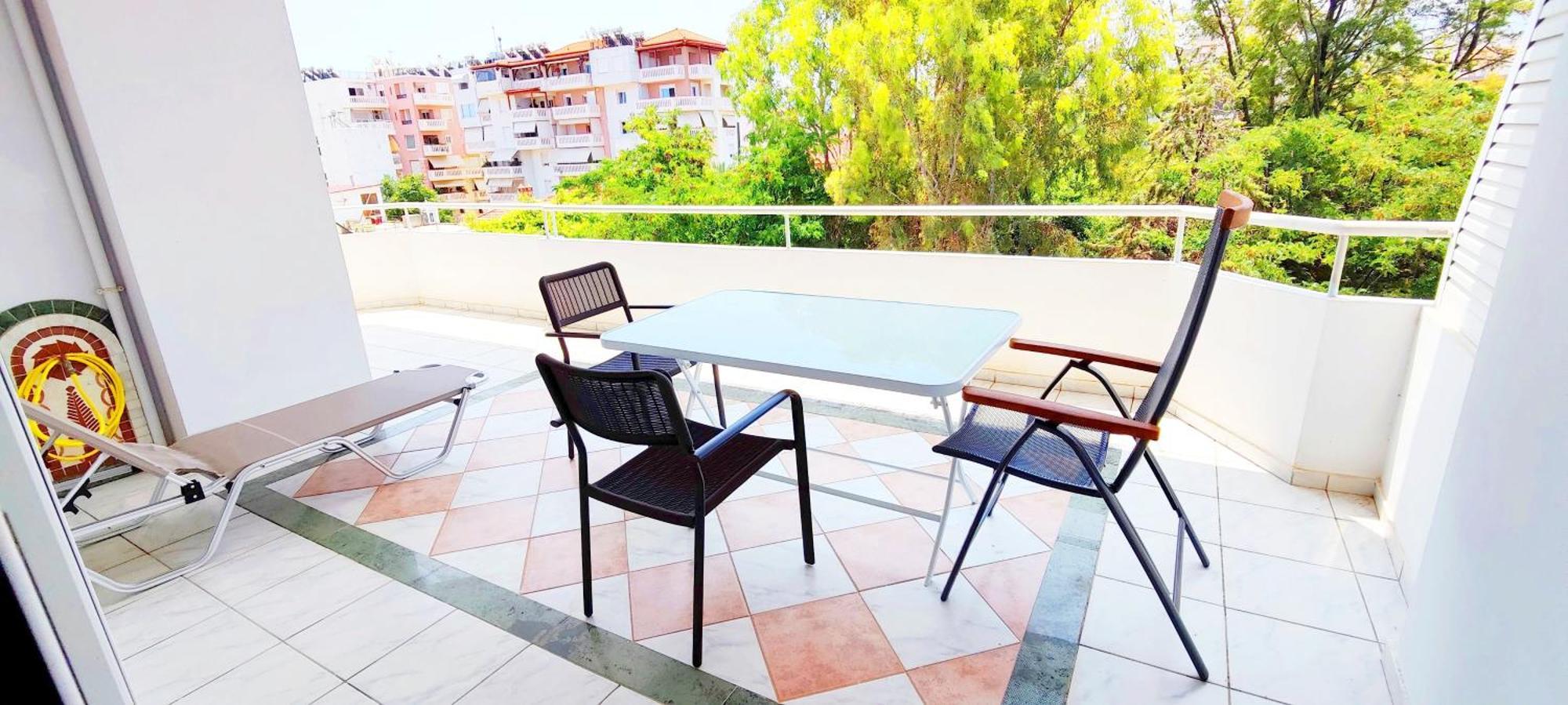 Complete Three-room With Large Terraces And Car Parking Apartment Chania (Crete)