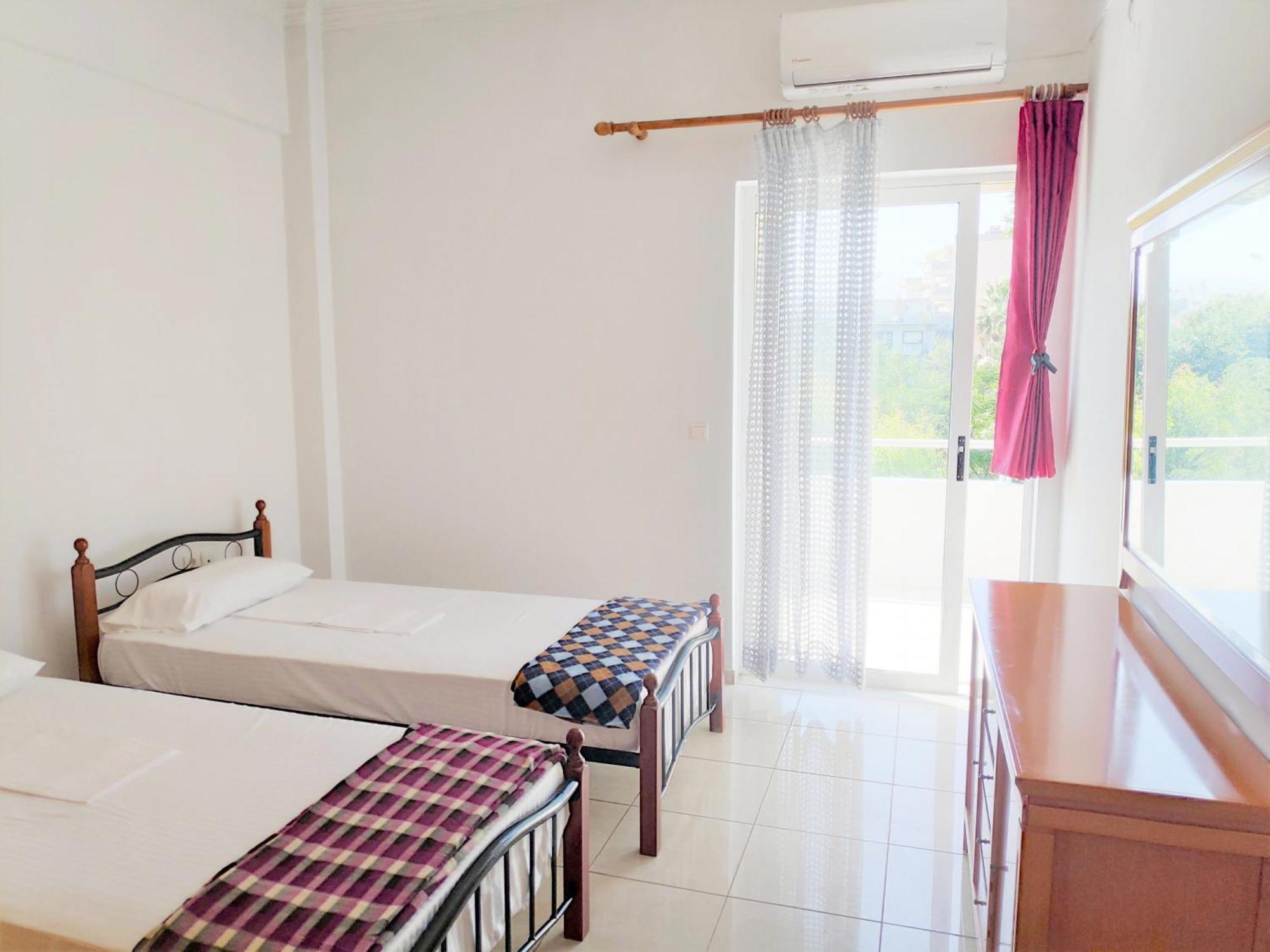 Complete Three-room With Large Terraces And Car Parking * Chania (Crete)