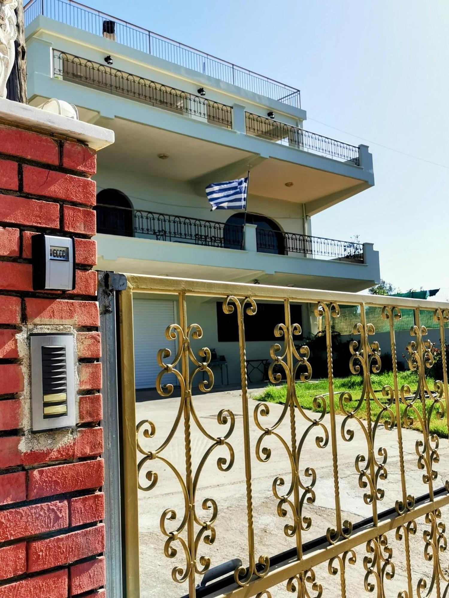 Scenic Seaview For Families & Groups Chania (Crete)