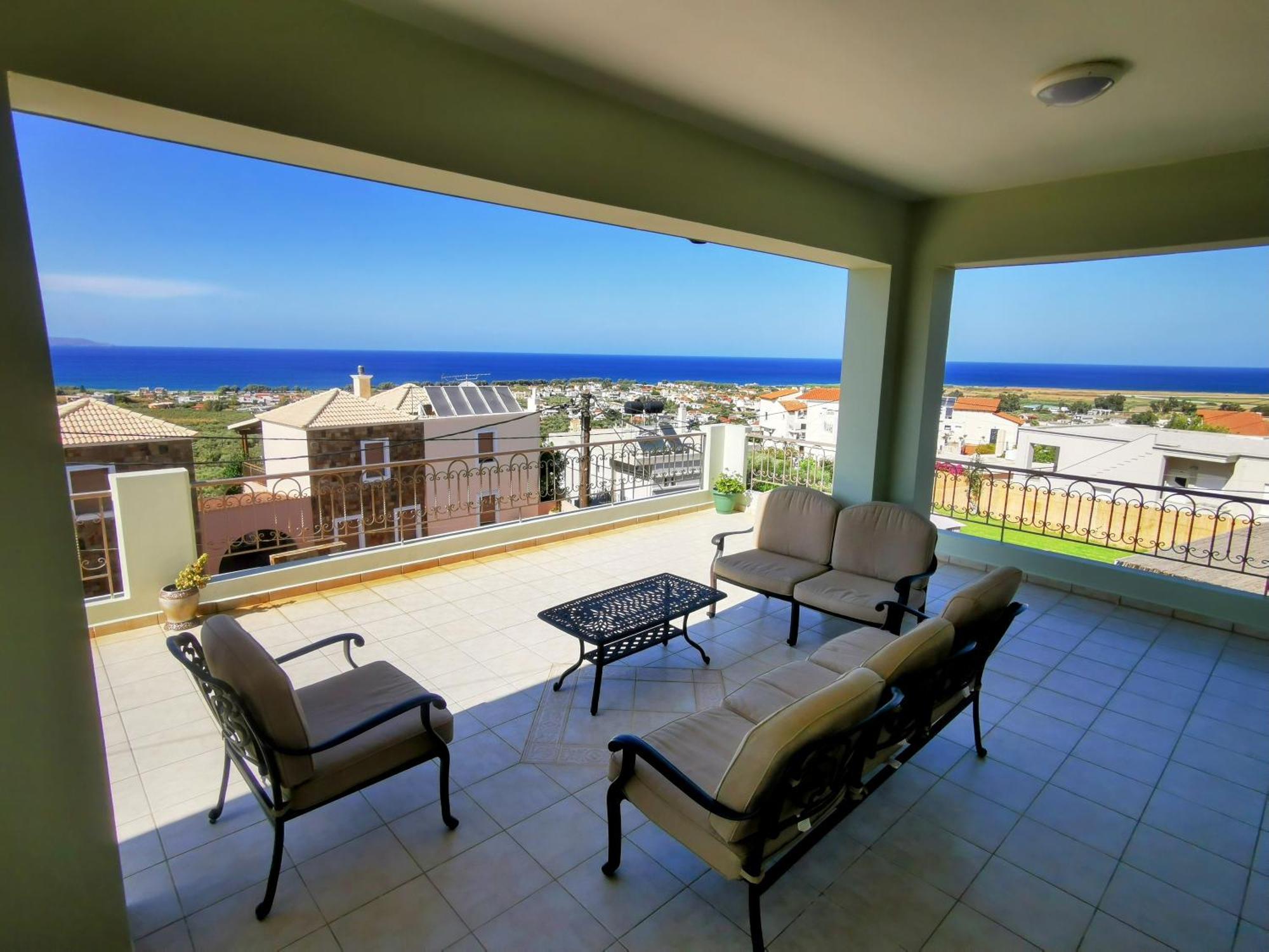 Scenic Seaview For Families & Groups Apartment