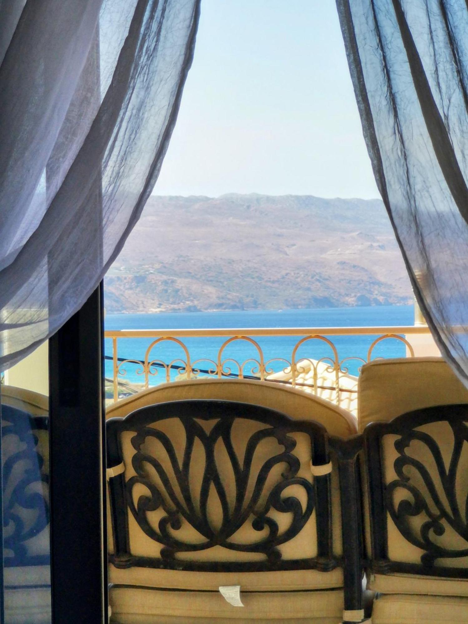 Scenic Seaview For Families & Groups Apartment
