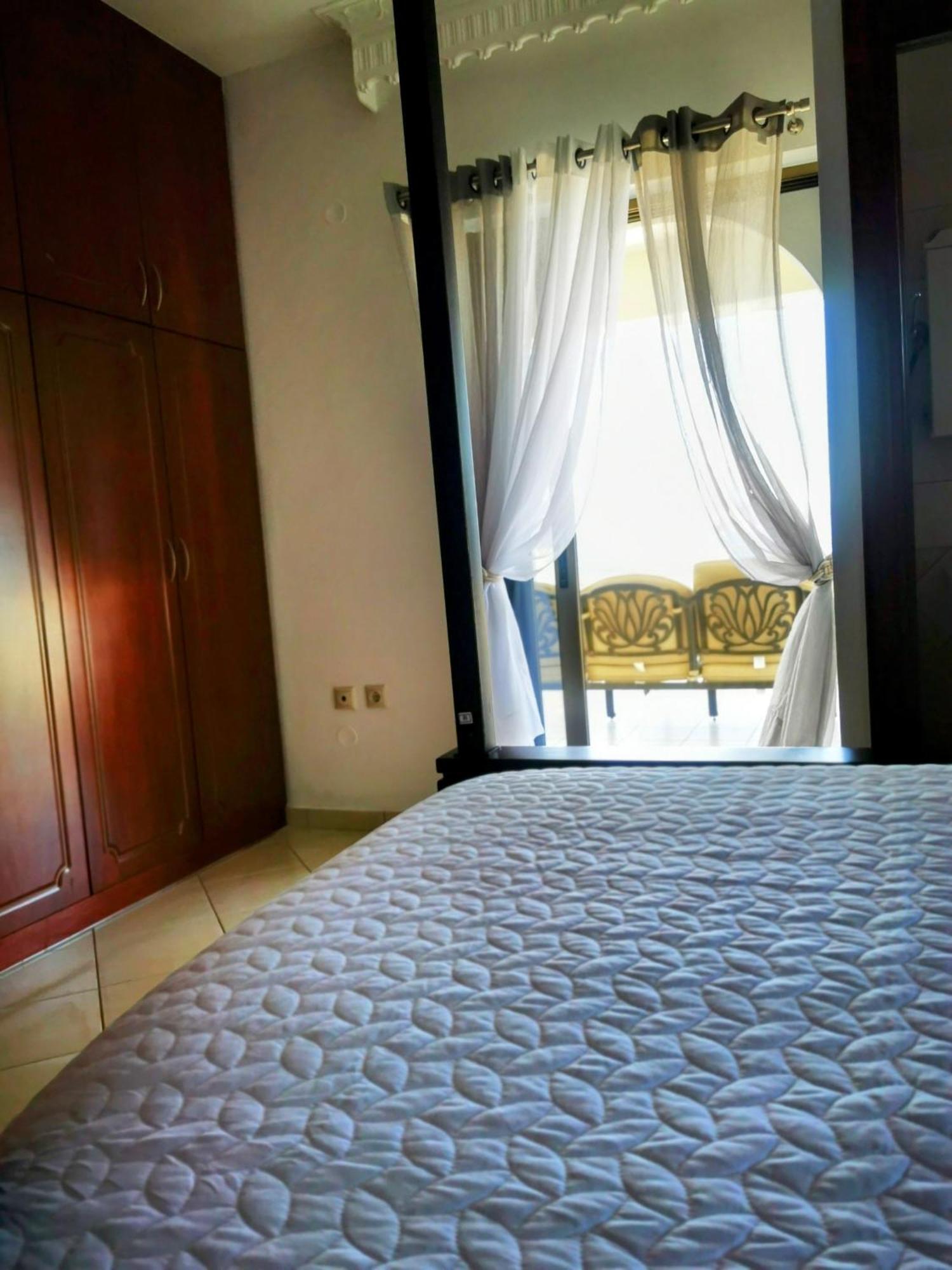 Scenic Seaview For Families & Groups Apartment