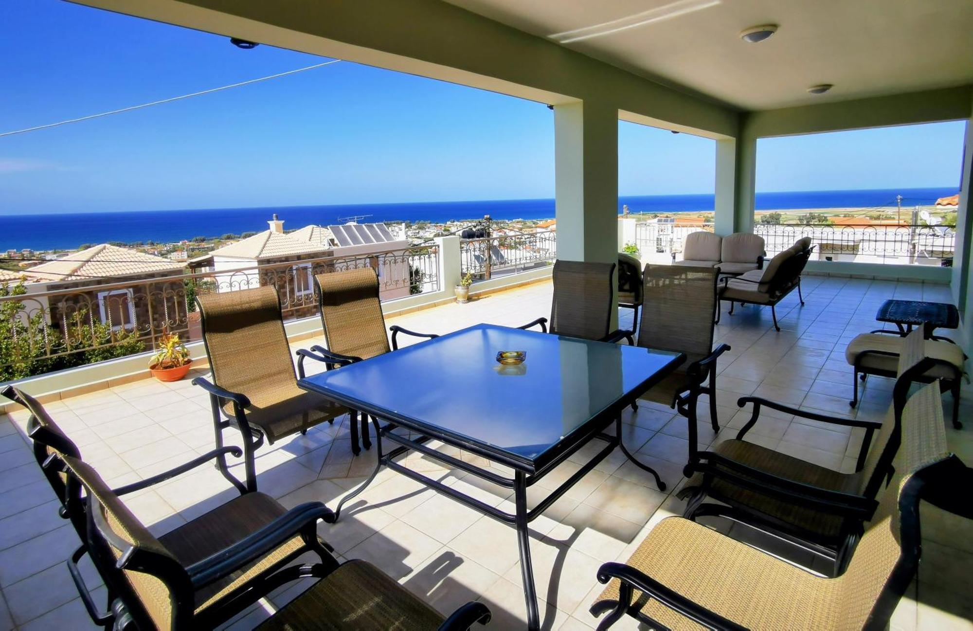 Scenic Seaview For Families & Groups Apartment