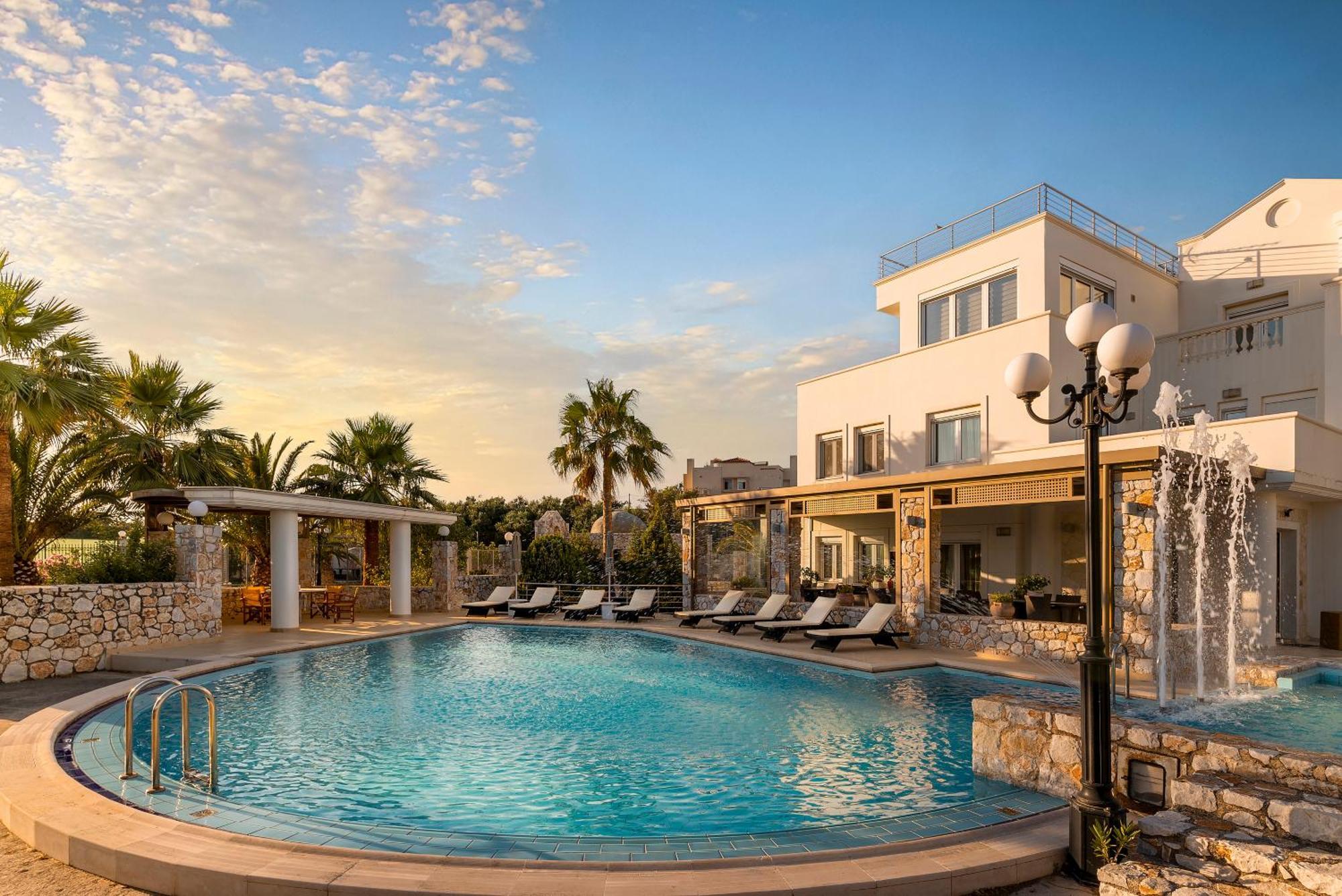 Epavlis Akrotiri Villa