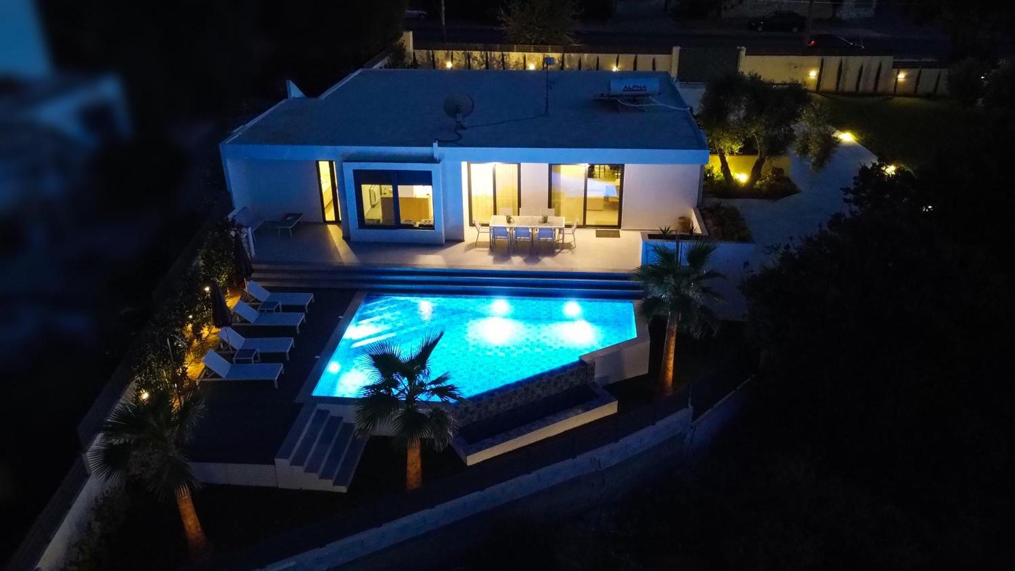 Kyamon Estate Luxury *