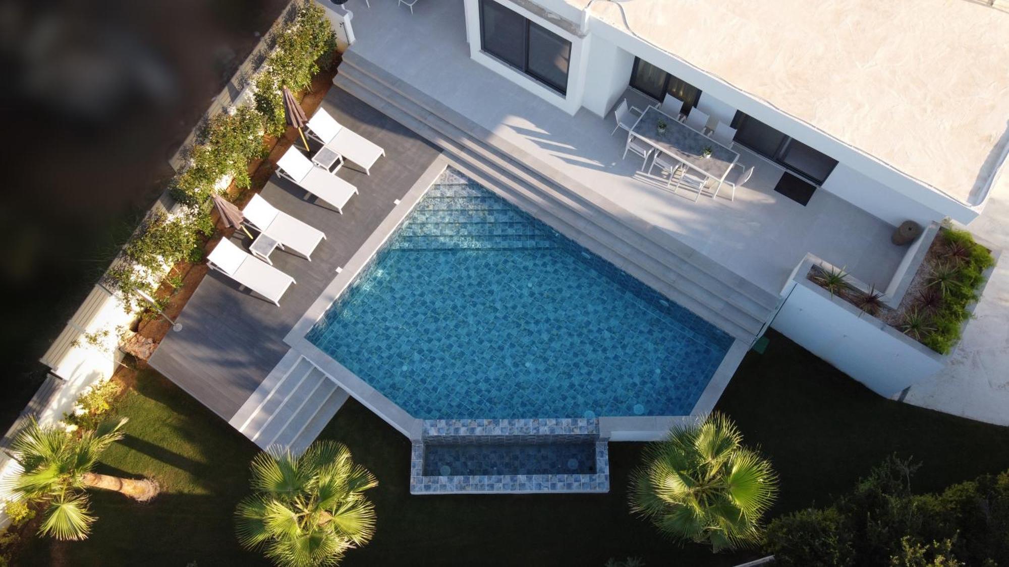 Villa Kyamon Estate Luxury *
