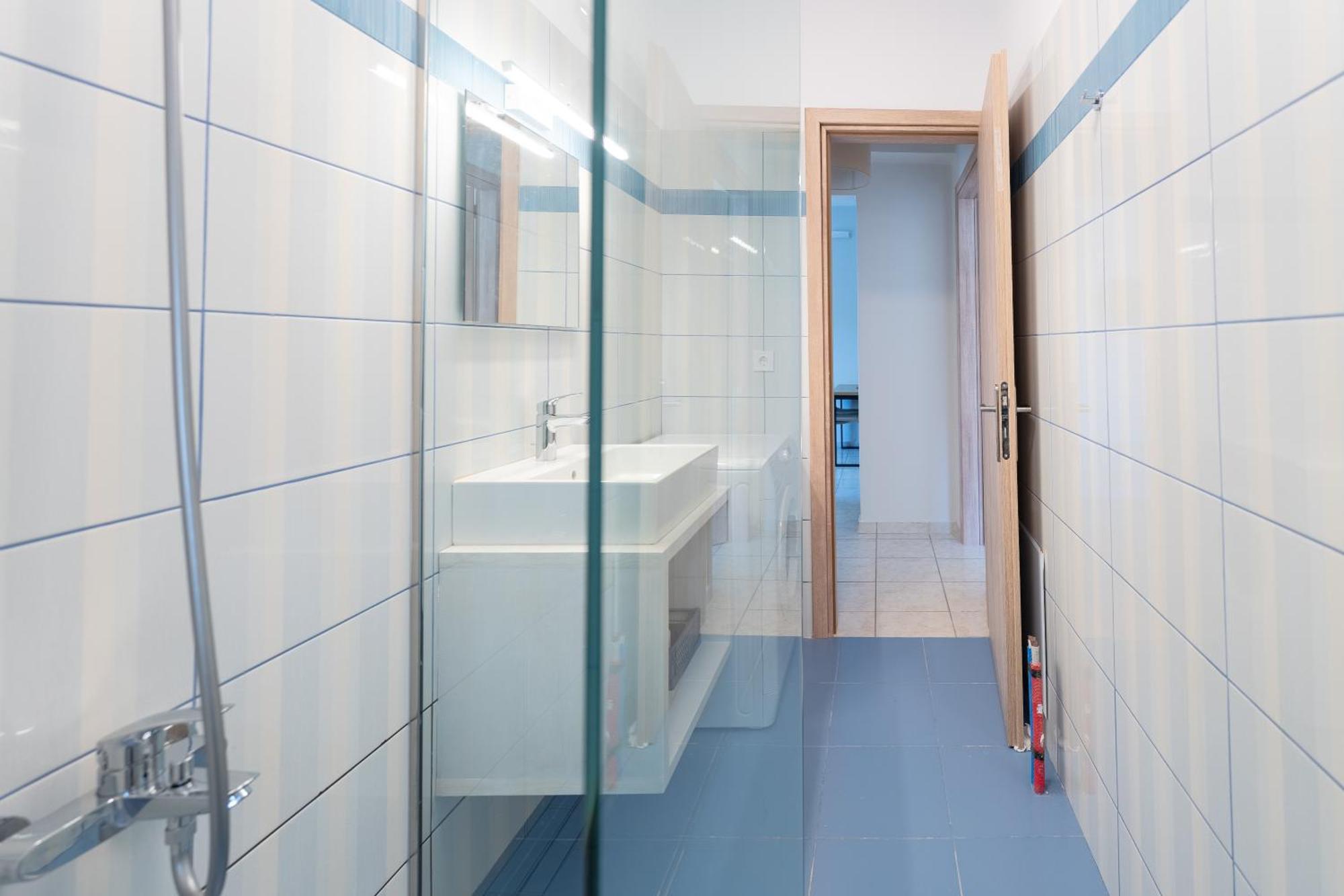 Joyful By 8essentially Apartamento *