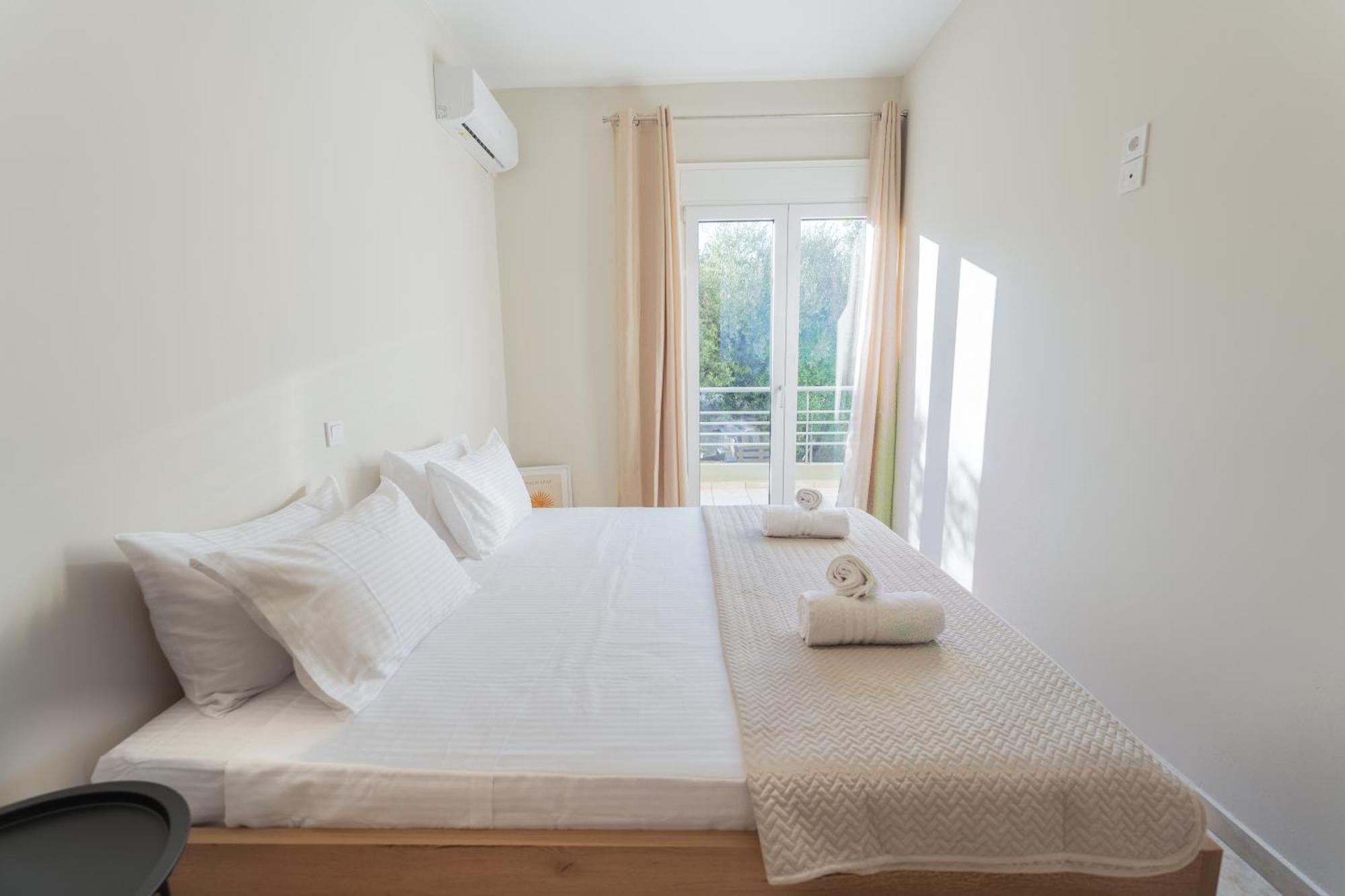 Joyful By 8essentially Apartamento *
