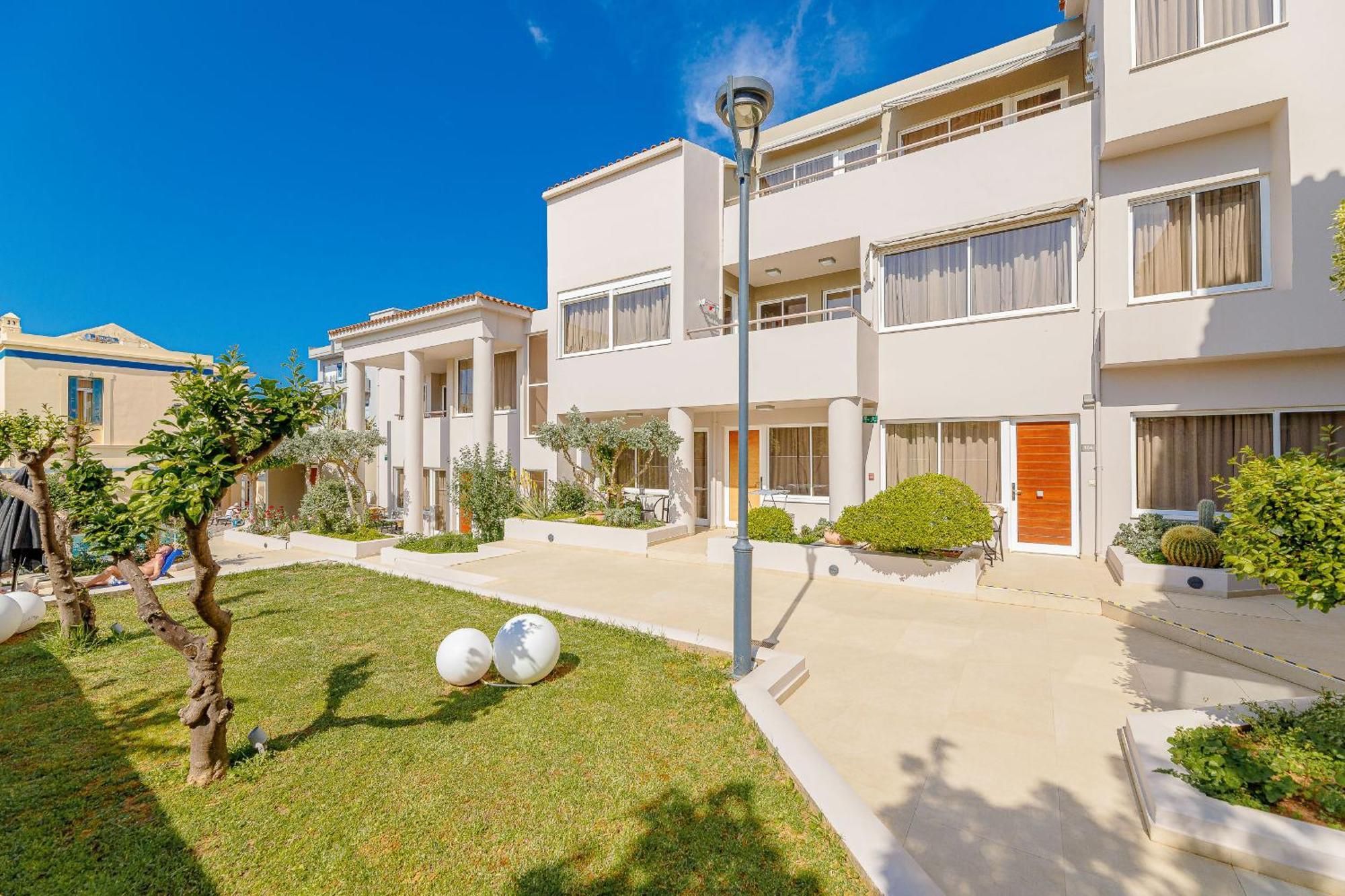 Aparthotel Creta Elena 2*