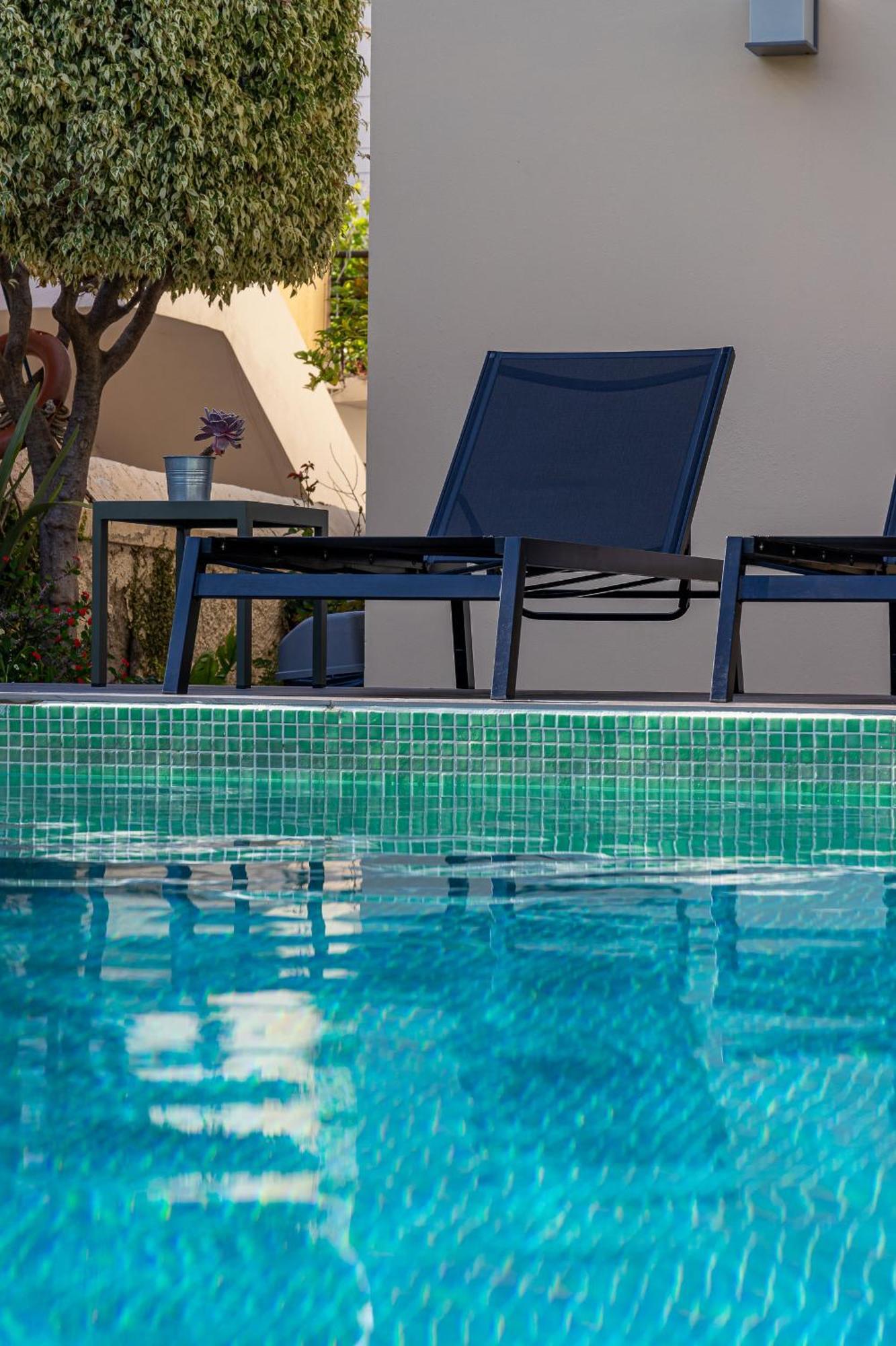 Aparthotel Creta Elena 2*