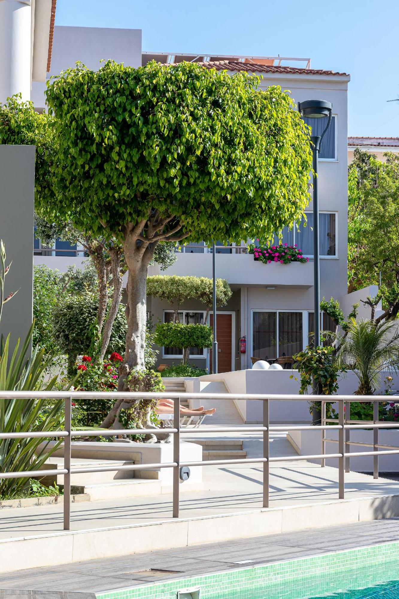 Aparthotel Creta Elena