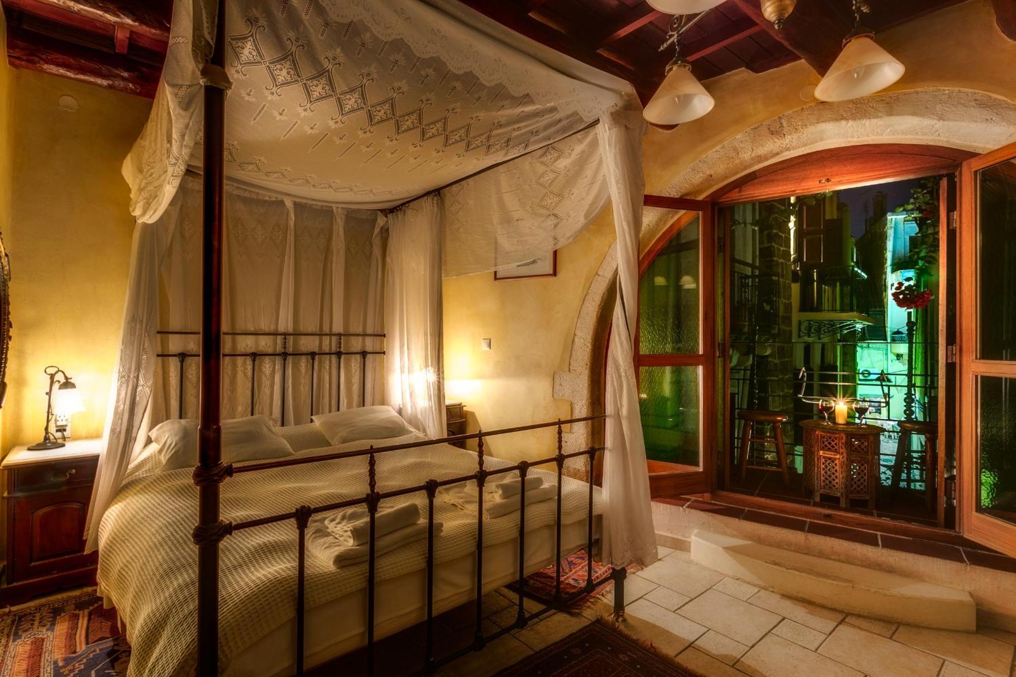 Ifigenia Traditional Rooms & Maisonettes Chania (Crete)