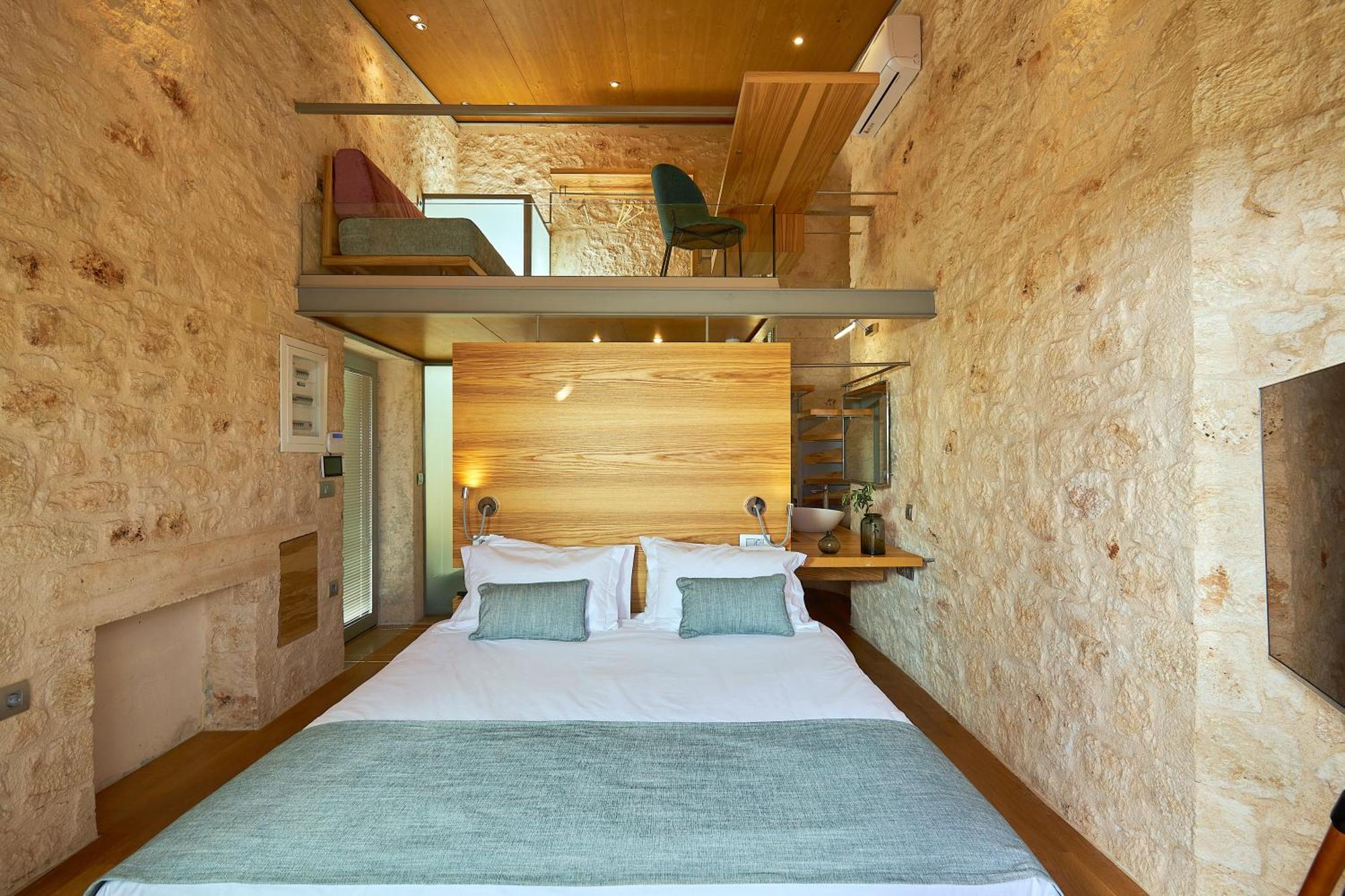 Villa Olives And Thyme Retreat