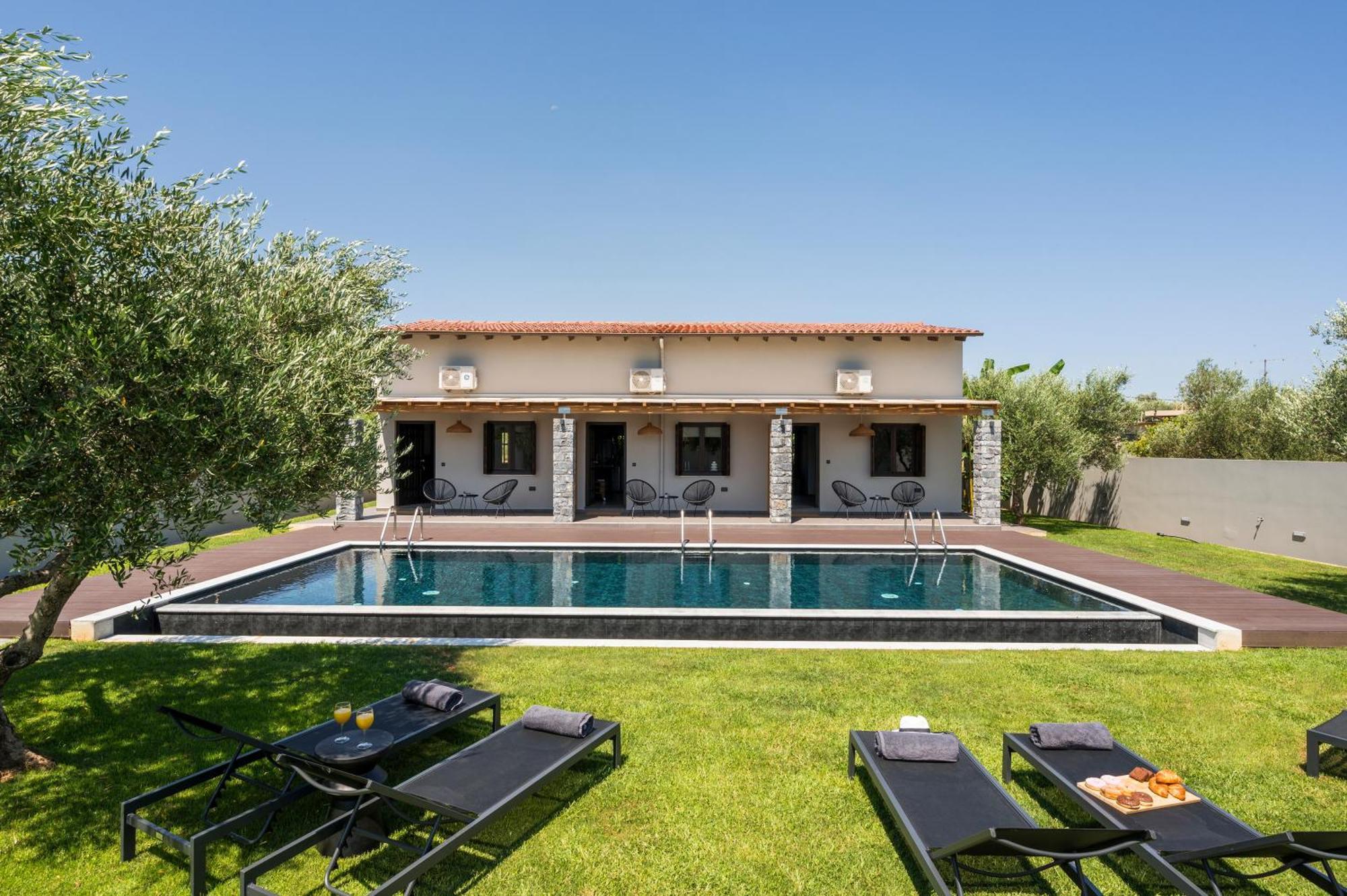 Eightyfour Living With Private Pool Chania (Crete)