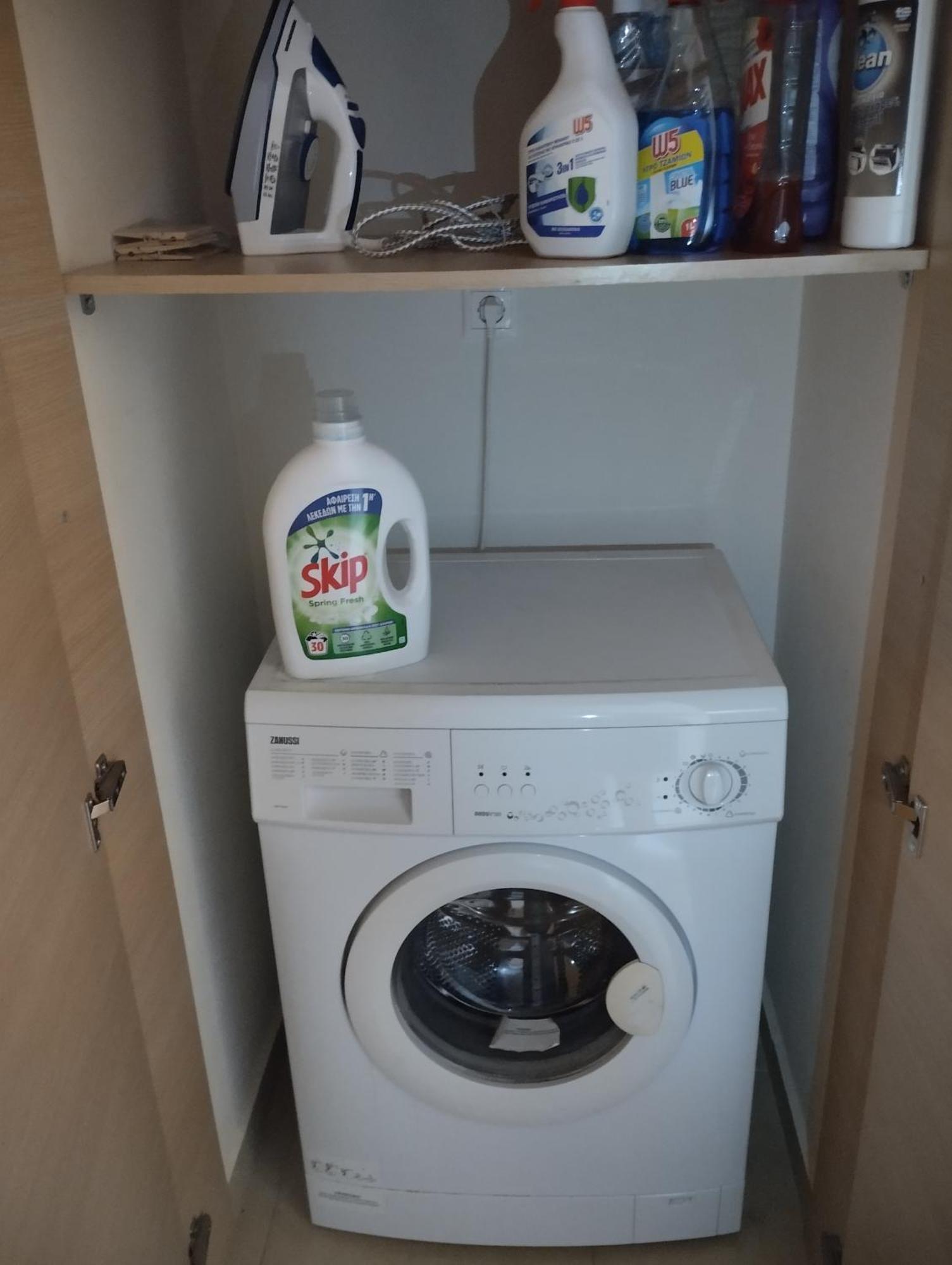 Zoe's Luxury - Private Parking Apartment