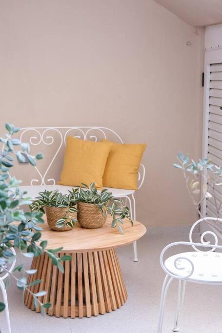 In Heart Of Old Town Saint Rocco's Chic Apartment Chania (Crete)