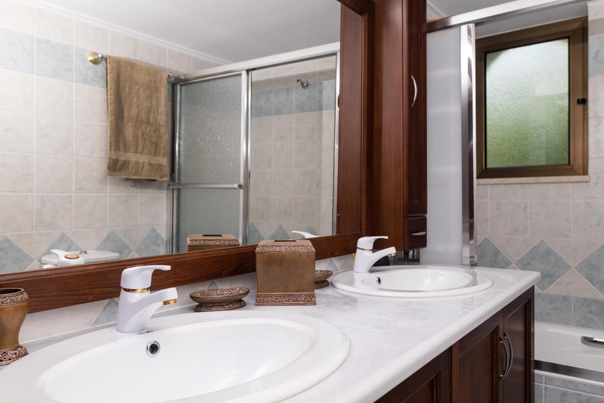 Apartment Scenic Seaview For Families & Groups