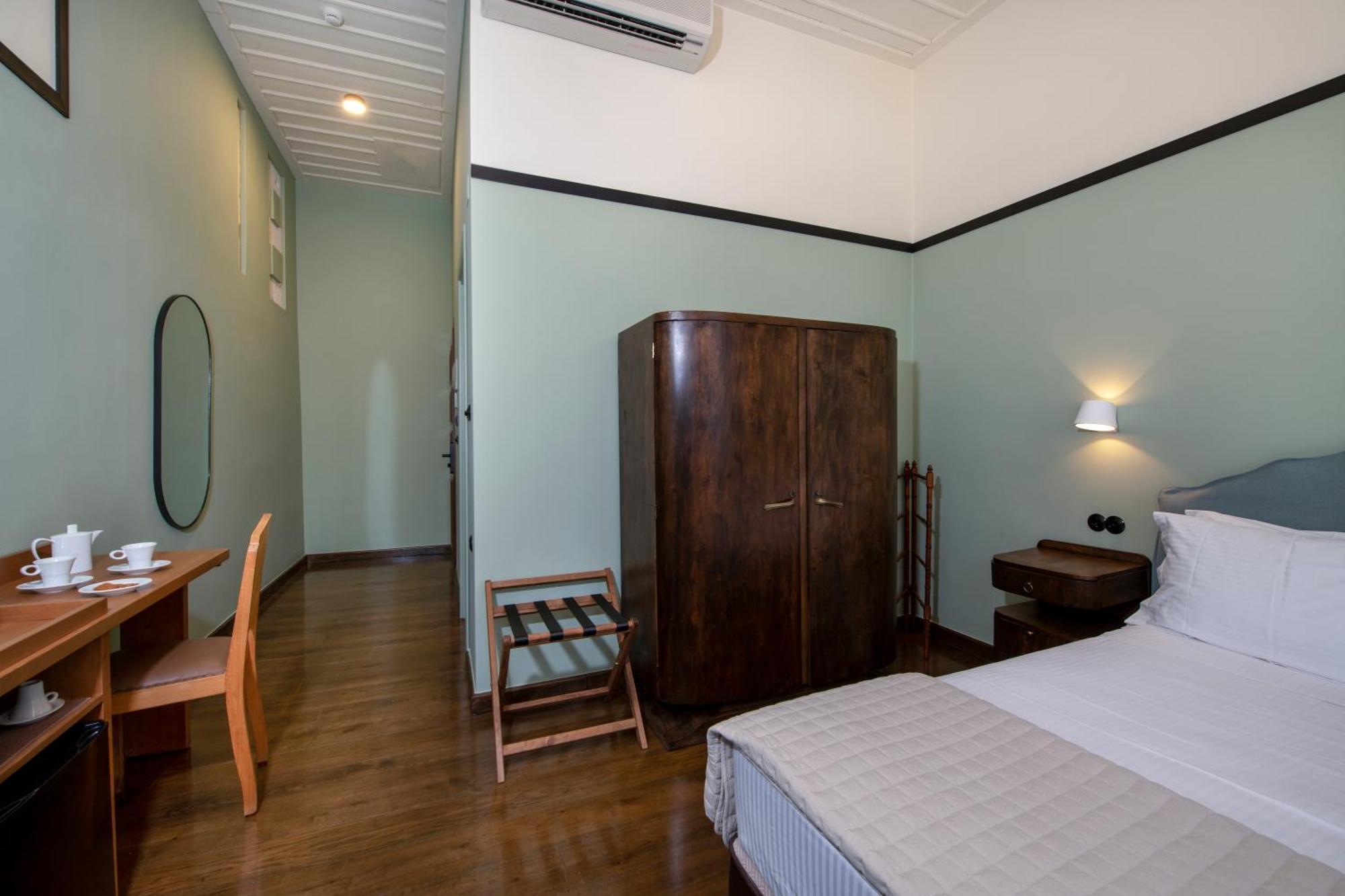 Mosaic Venetian Harbour Hotel *