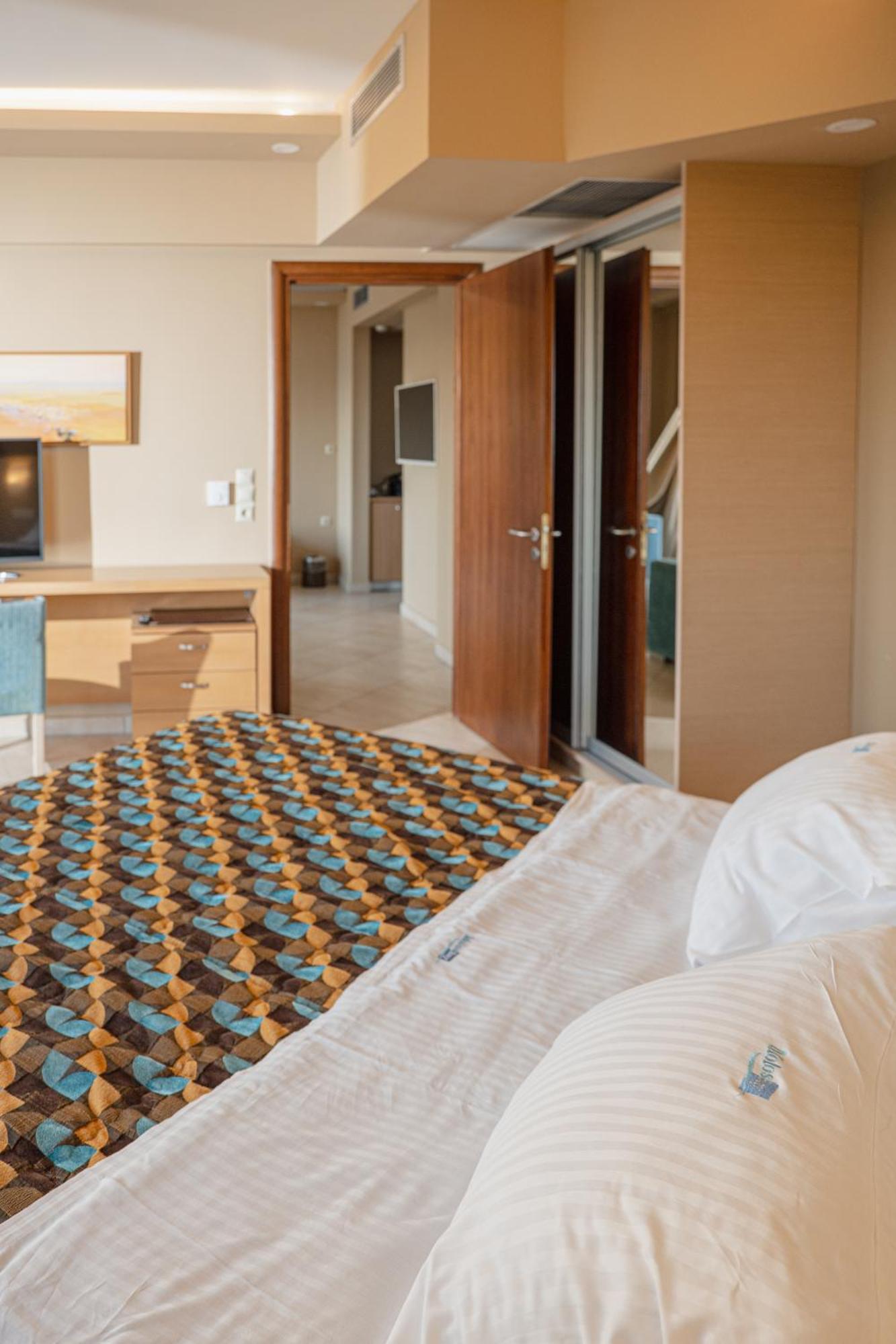Molos Bay Hotel Chania (Crete)