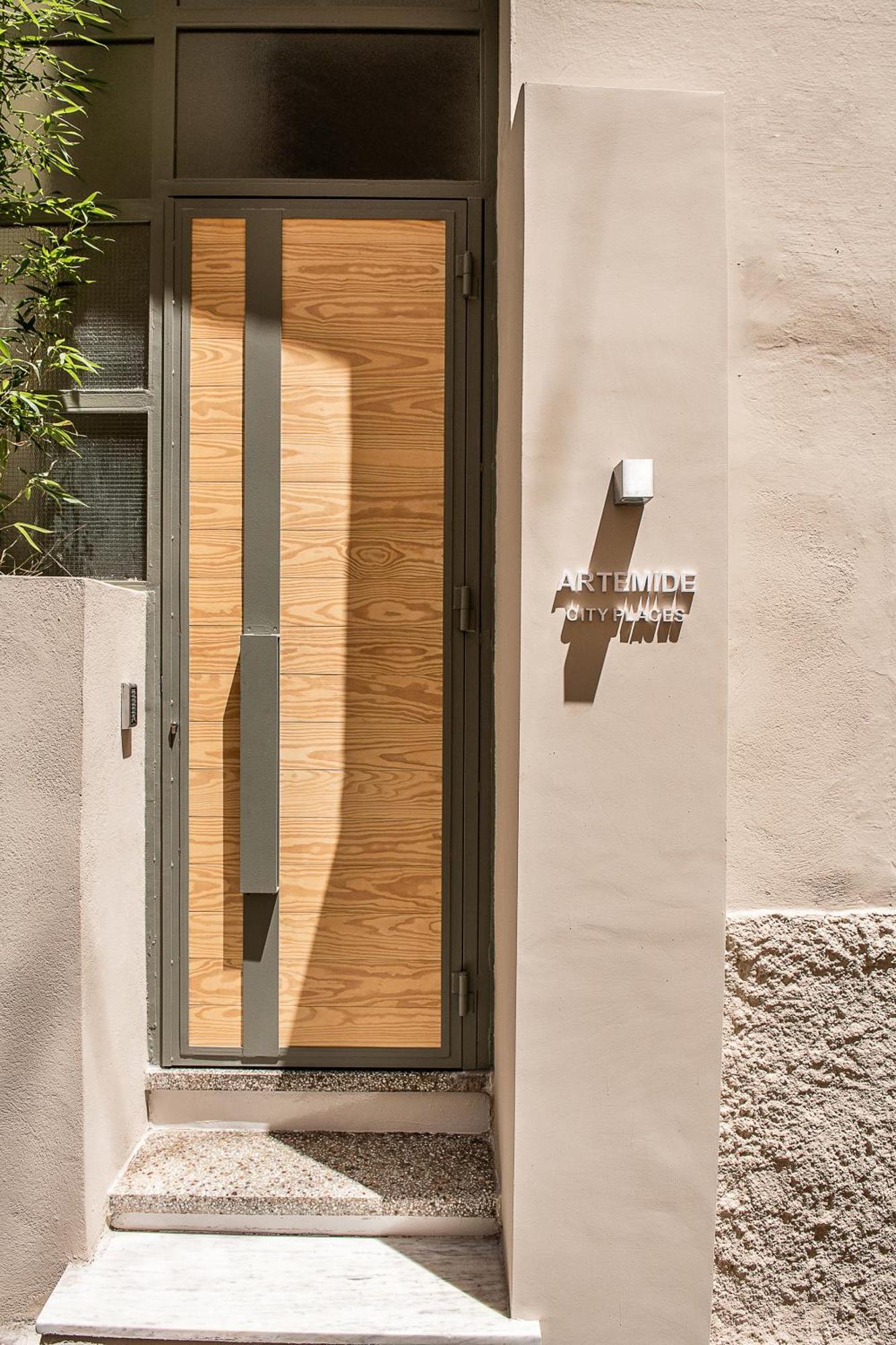 Artemide Places-splantzia Square Apartment