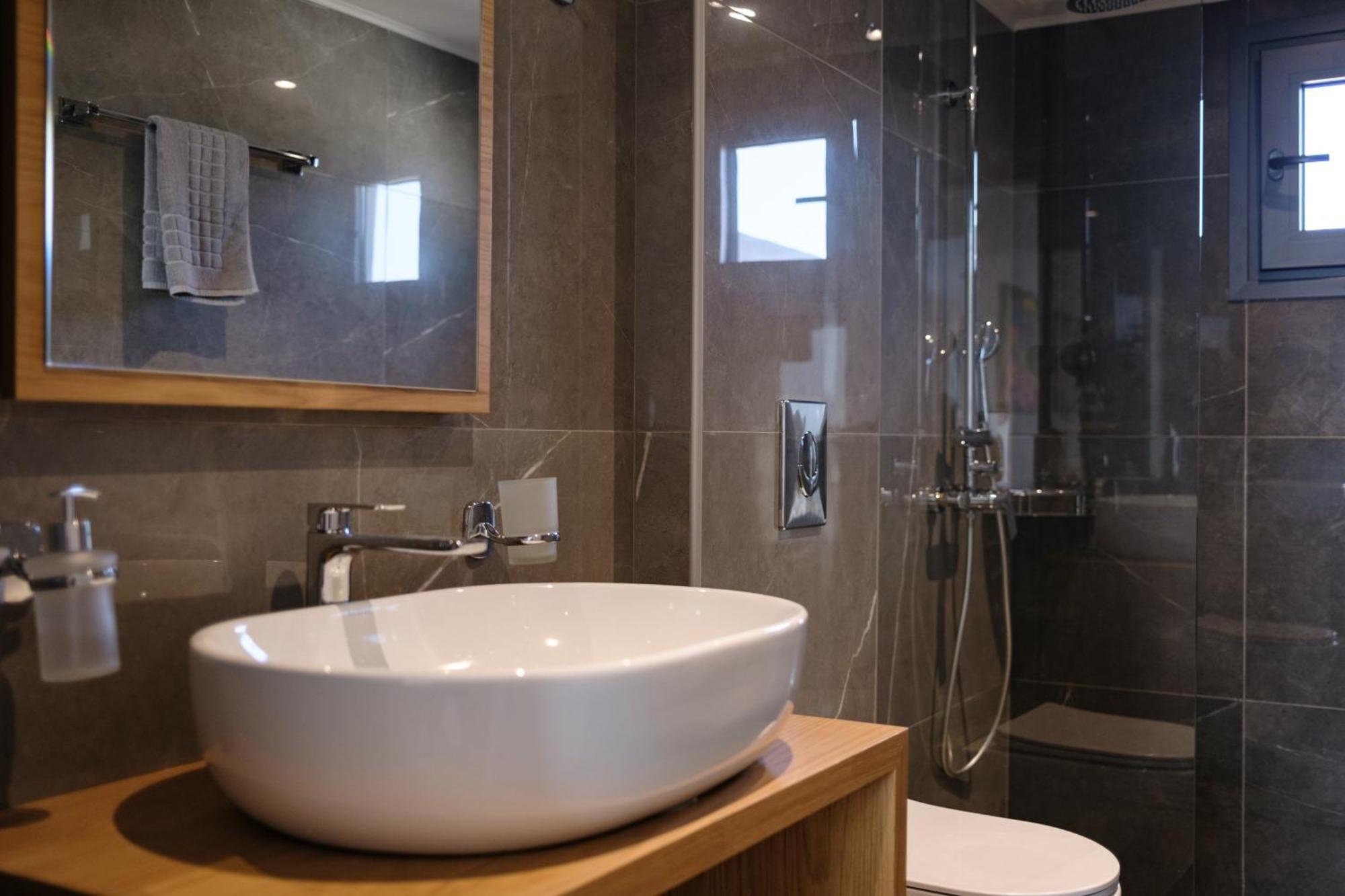 Sky-high 70sqm Penthouse W. Stunning Views - 05 Apartment Chania (Crete)