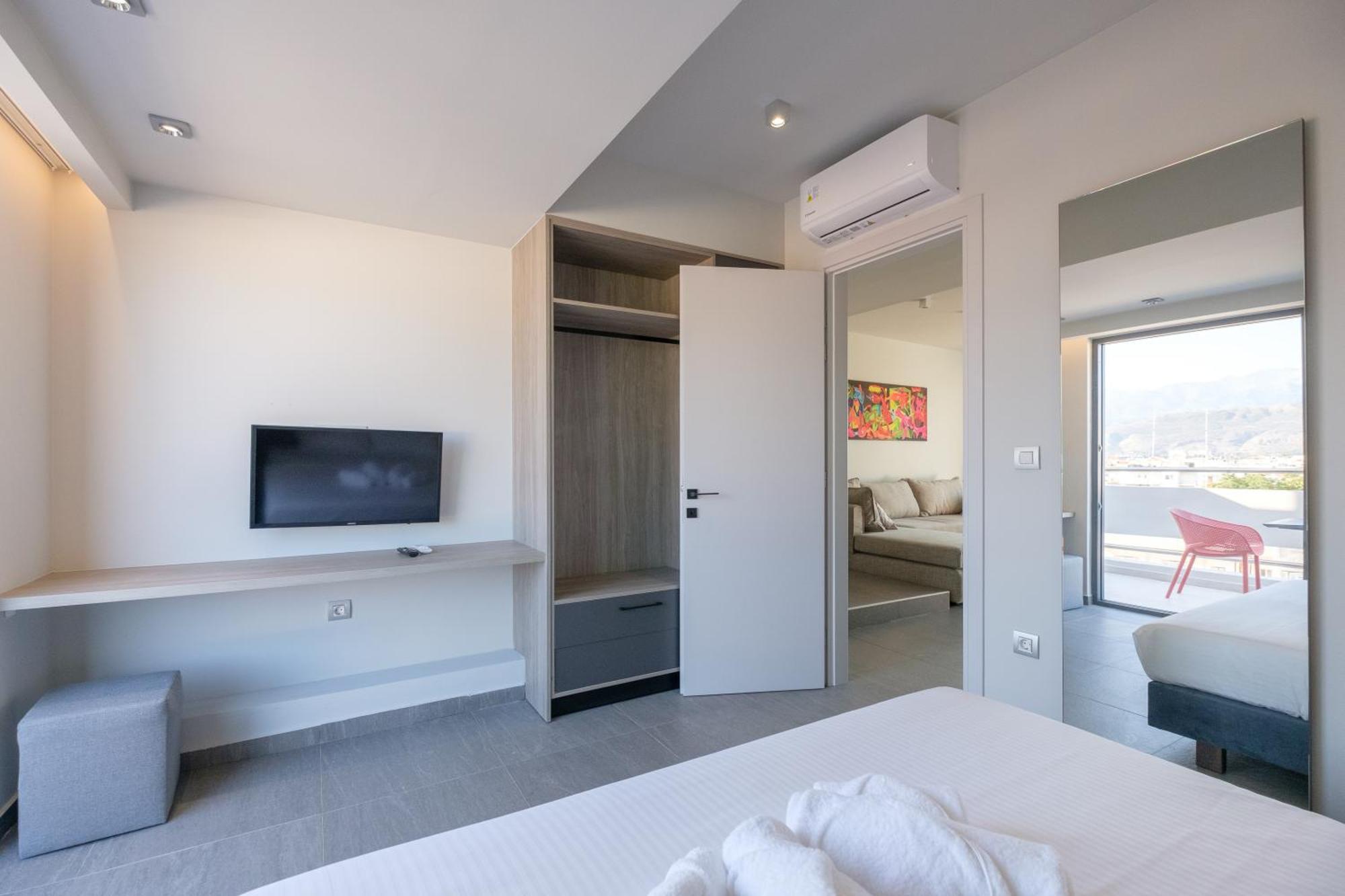 Sky-high 70sqm Penthouse W. Stunning Views - 05 Apartment
