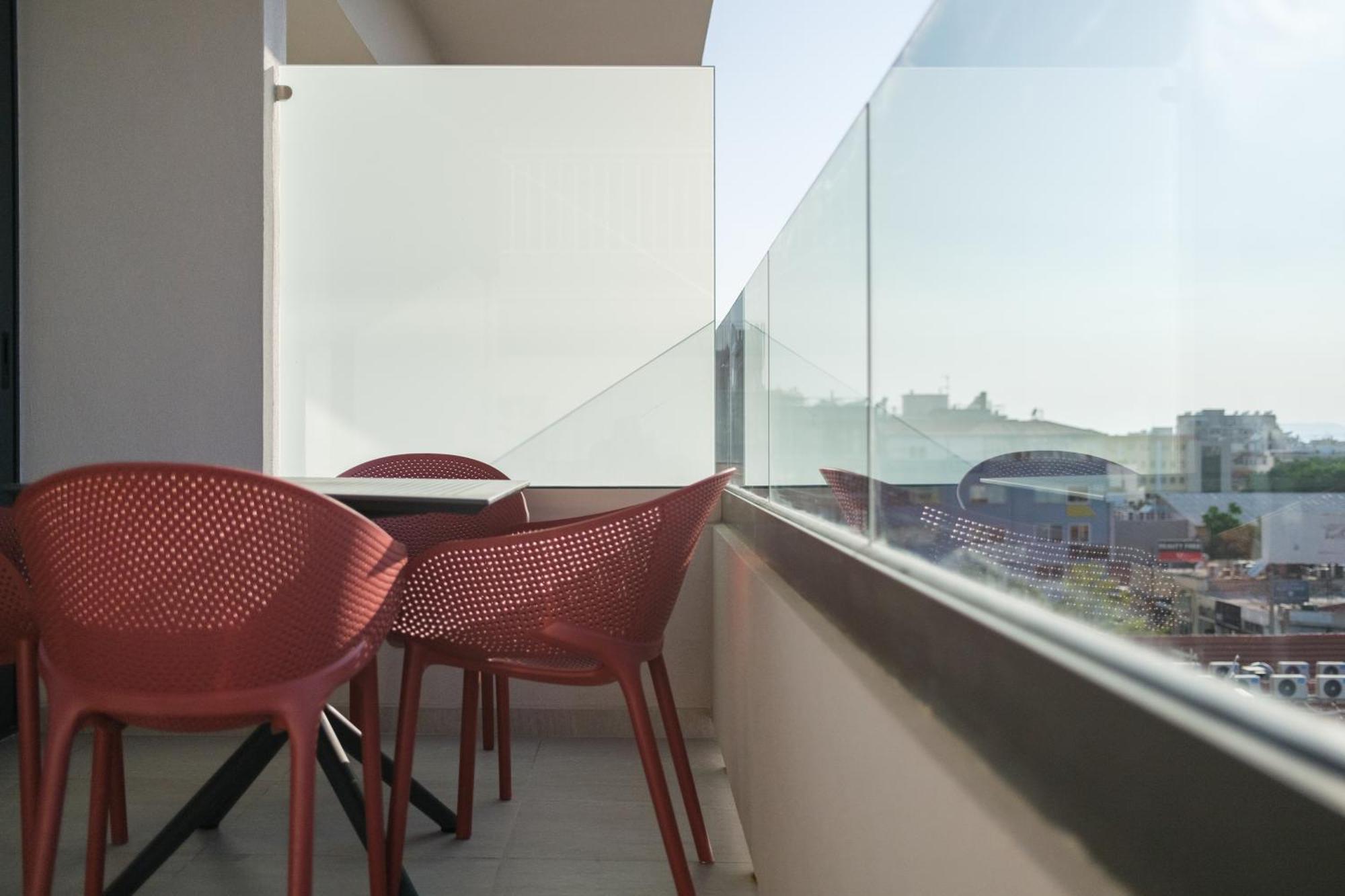Sky-high 70sqm Penthouse W. Stunning Views - 05 Apartment