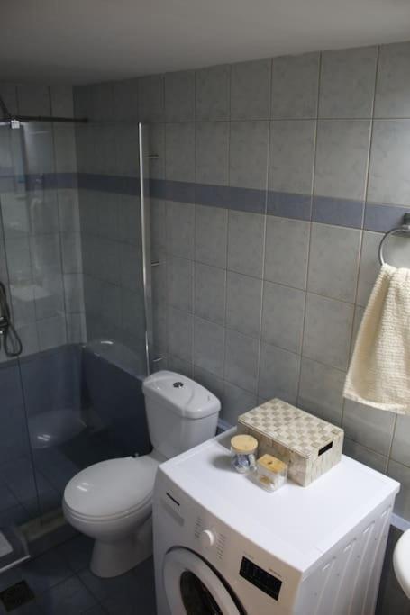 Aphrodite Apartment *